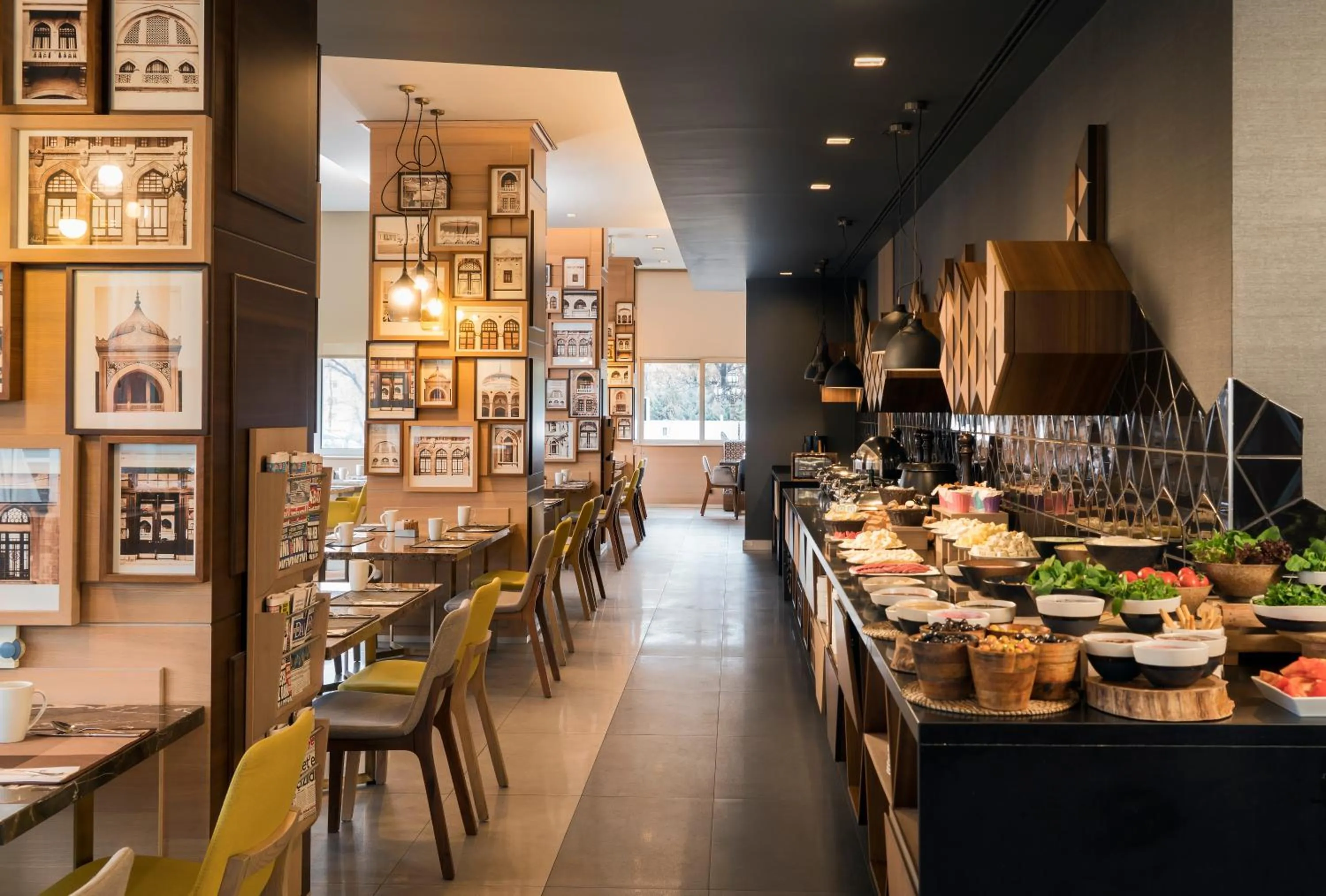 Restaurant/places to eat in Radisson Blu Ankara