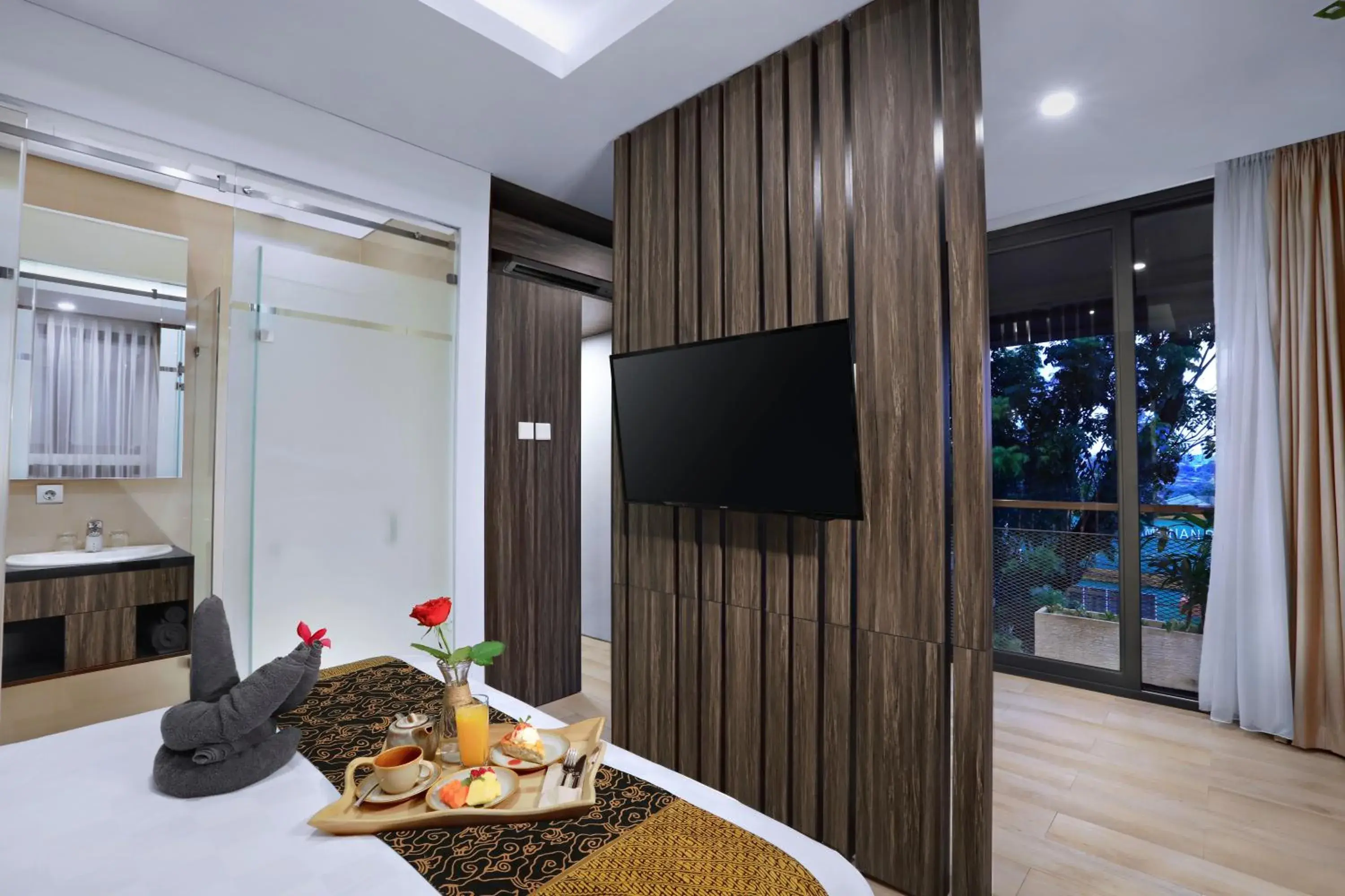 Bedroom, TV/Entertainment Center in S7 SUITES GANDARIA