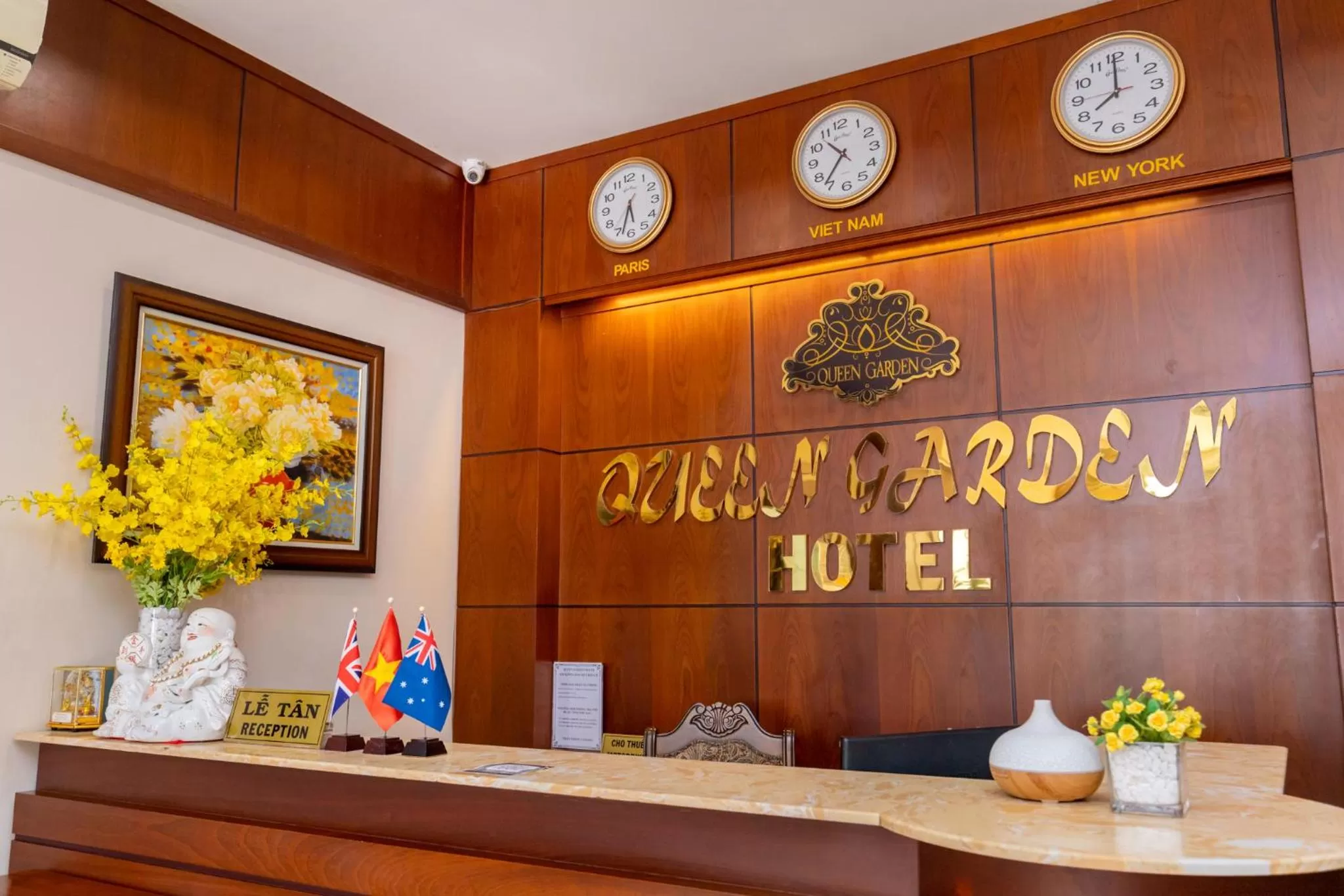 Lobby or reception in Queen Garden Hotel & Apartment