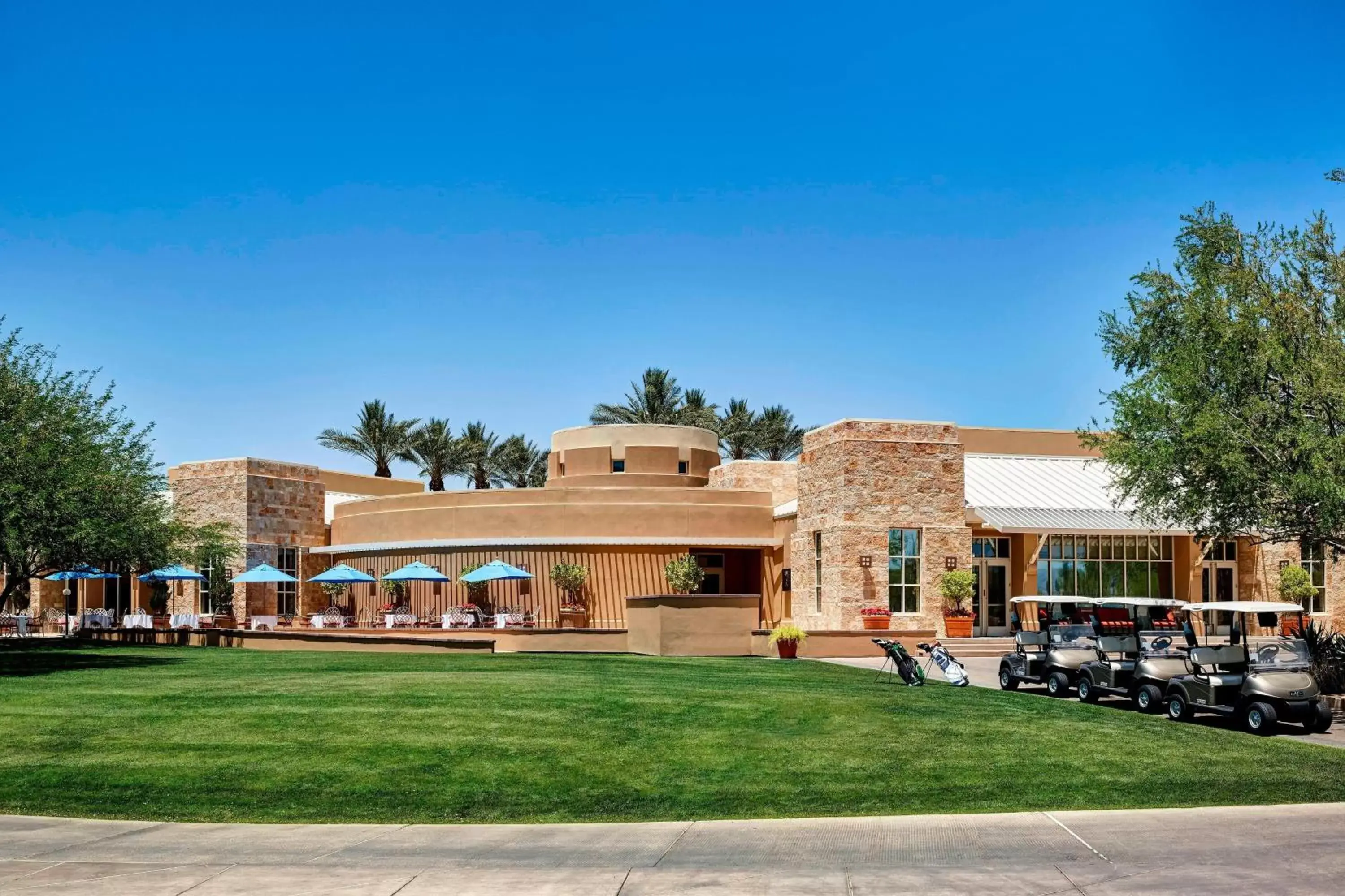 Golfcourse, Property Building in JW Marriott Phoenix Desert Ridge Resort & Spa