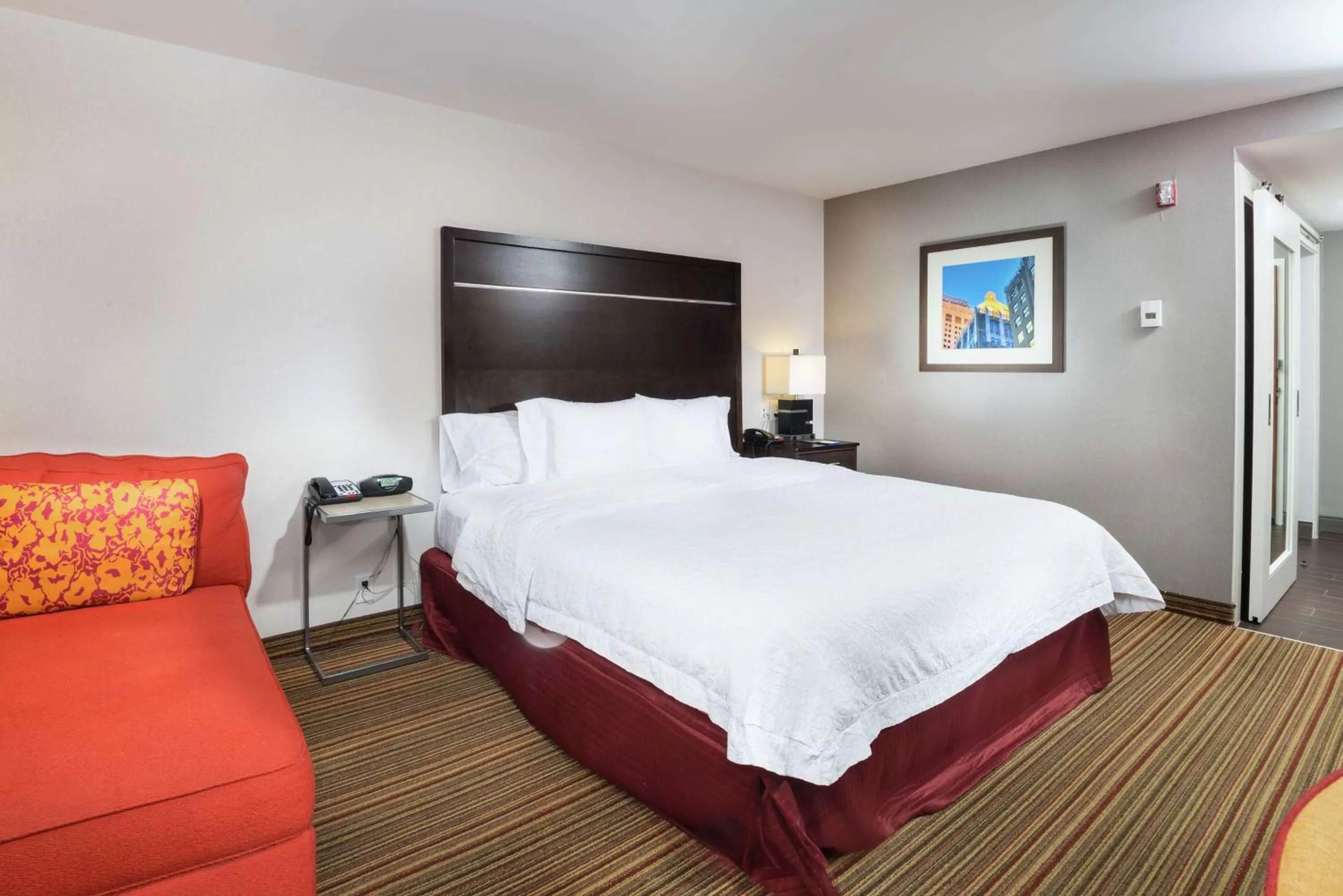 Living room, Bed in Hampton Inn Tulsa/Broken Arrow