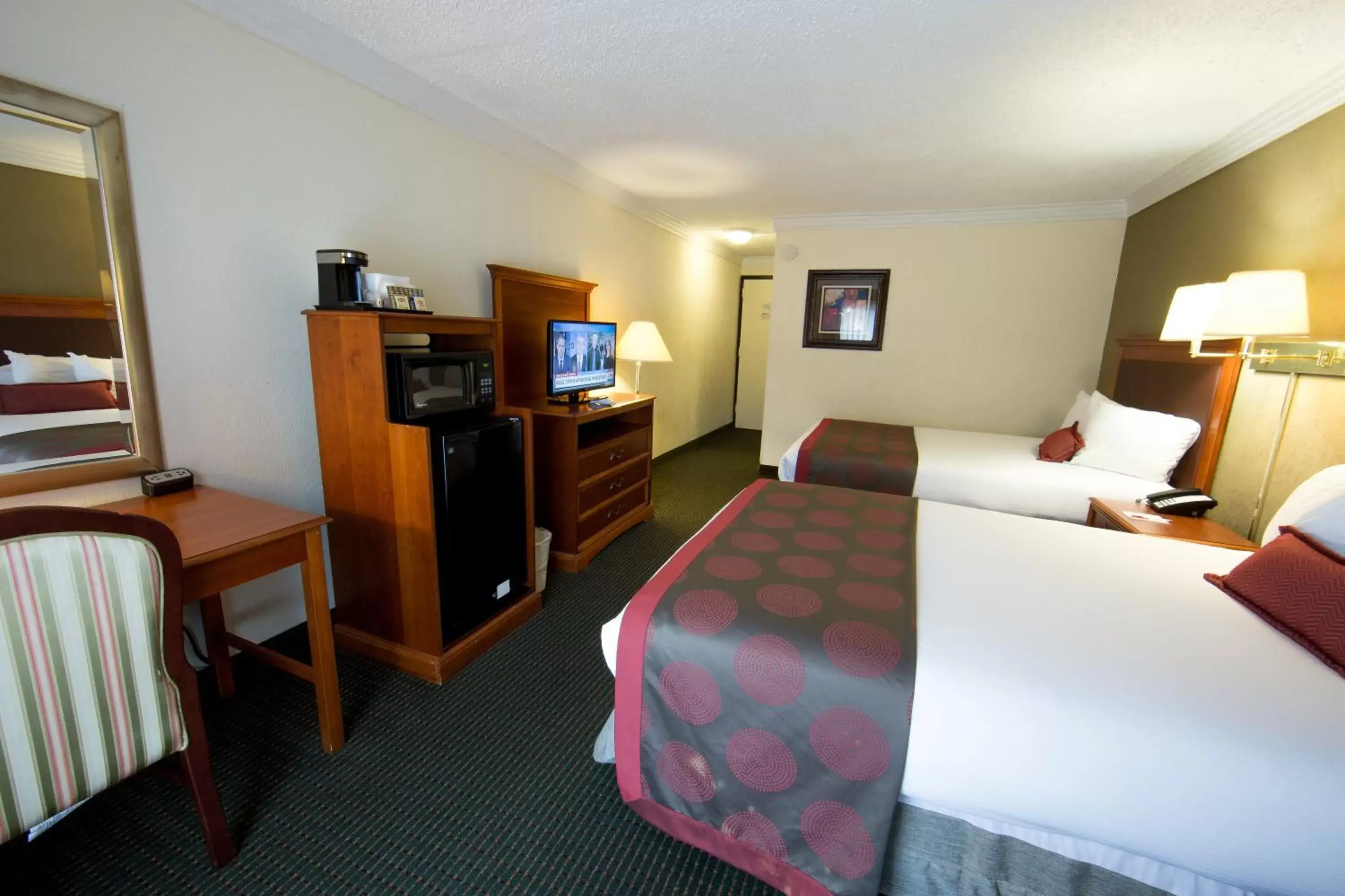 2 Queen Beds, Mobility Accessible Room, Roll-In Shower, Non-Smoking
in Ramada by Wyndham Houston Intercontinental Airport East 2 Queen Beds, Mobility Accessible Room, Roll-In Shower, Non-Smoking
in Ramada by Wyndham Houston Intercontinental Airport East