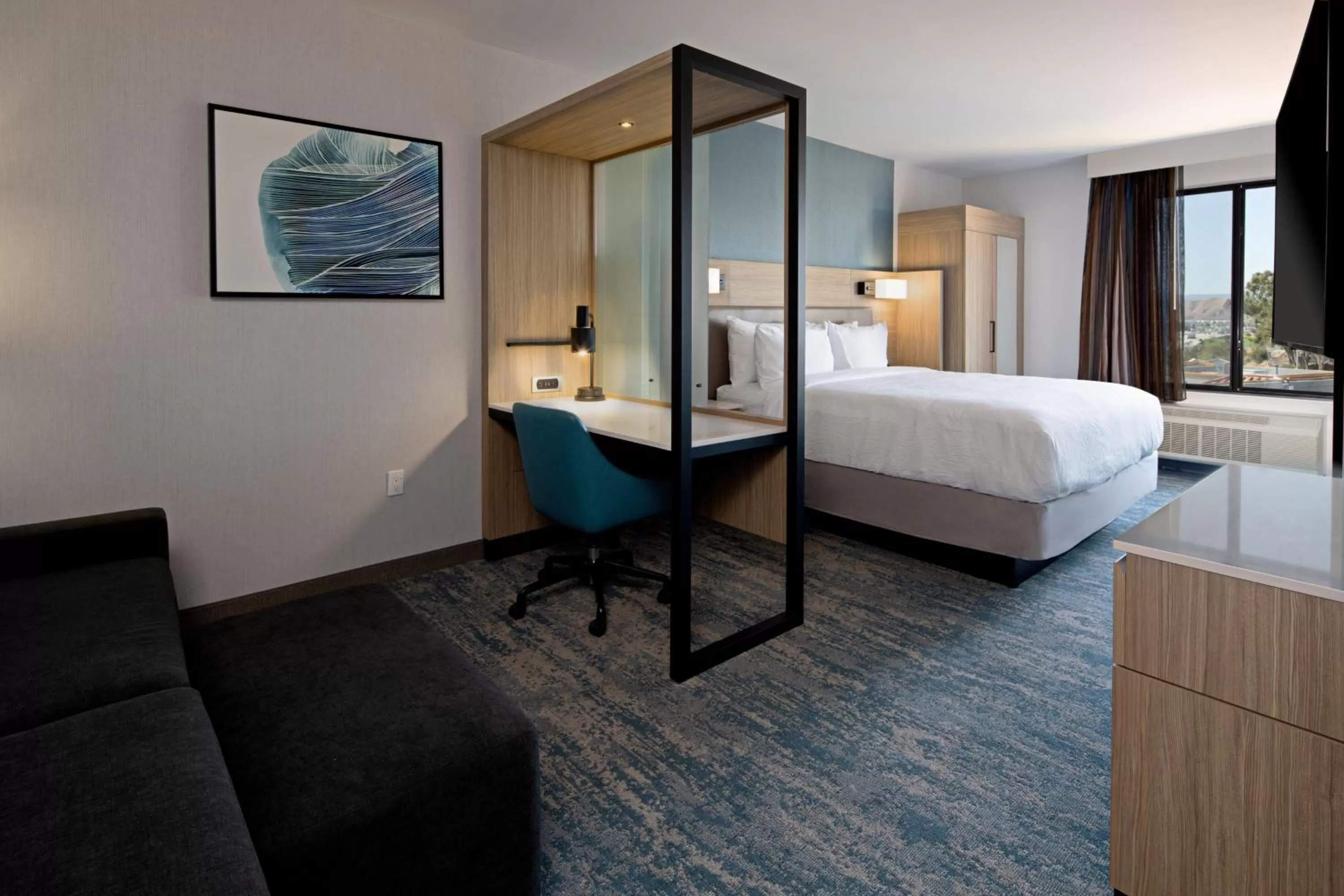 Photo of the whole room, Bed in SpringHill Suites by Marriott Valencia