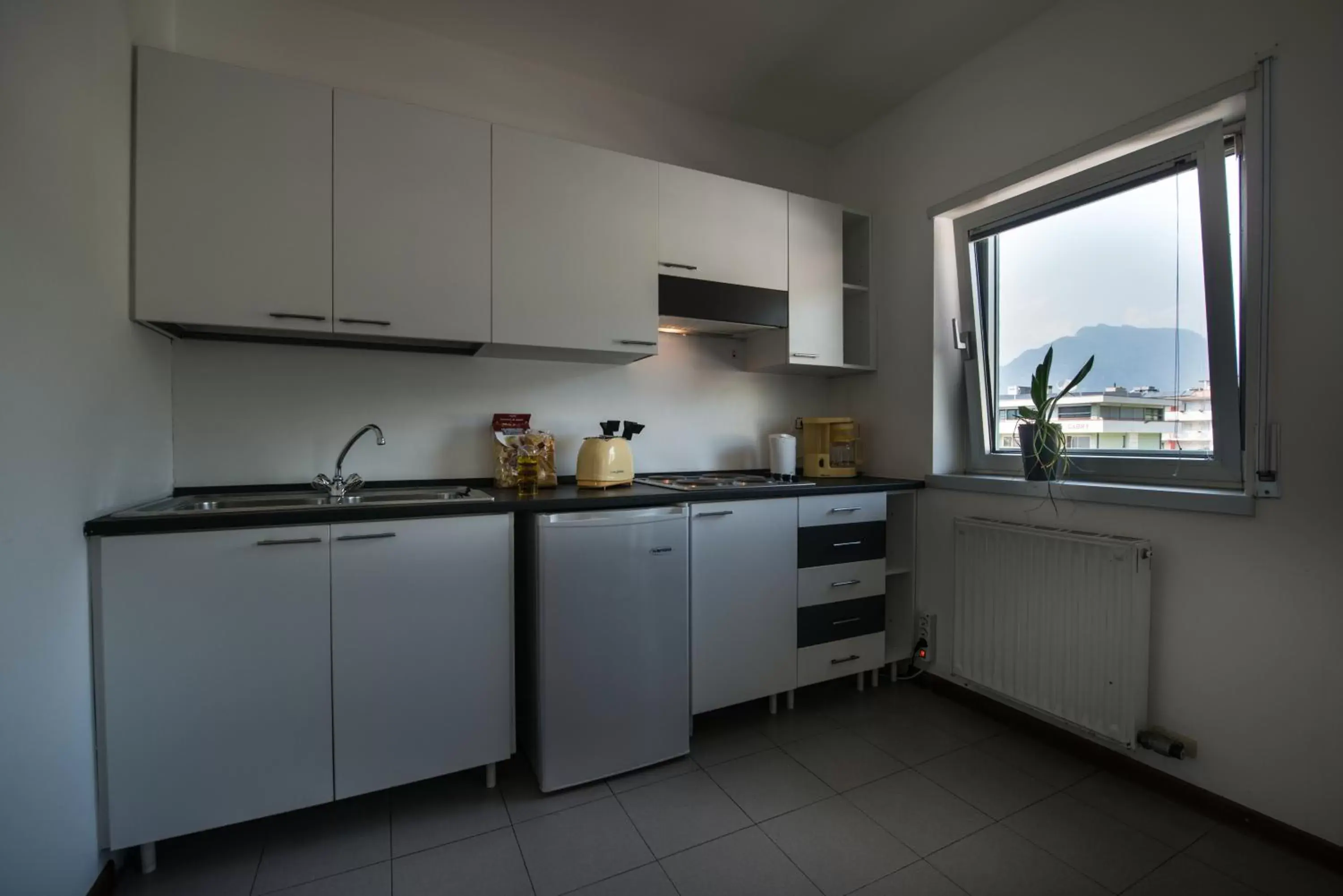 Kitchen or kitchenette, Kitchen/Kitchenette in Residence Centro Vela