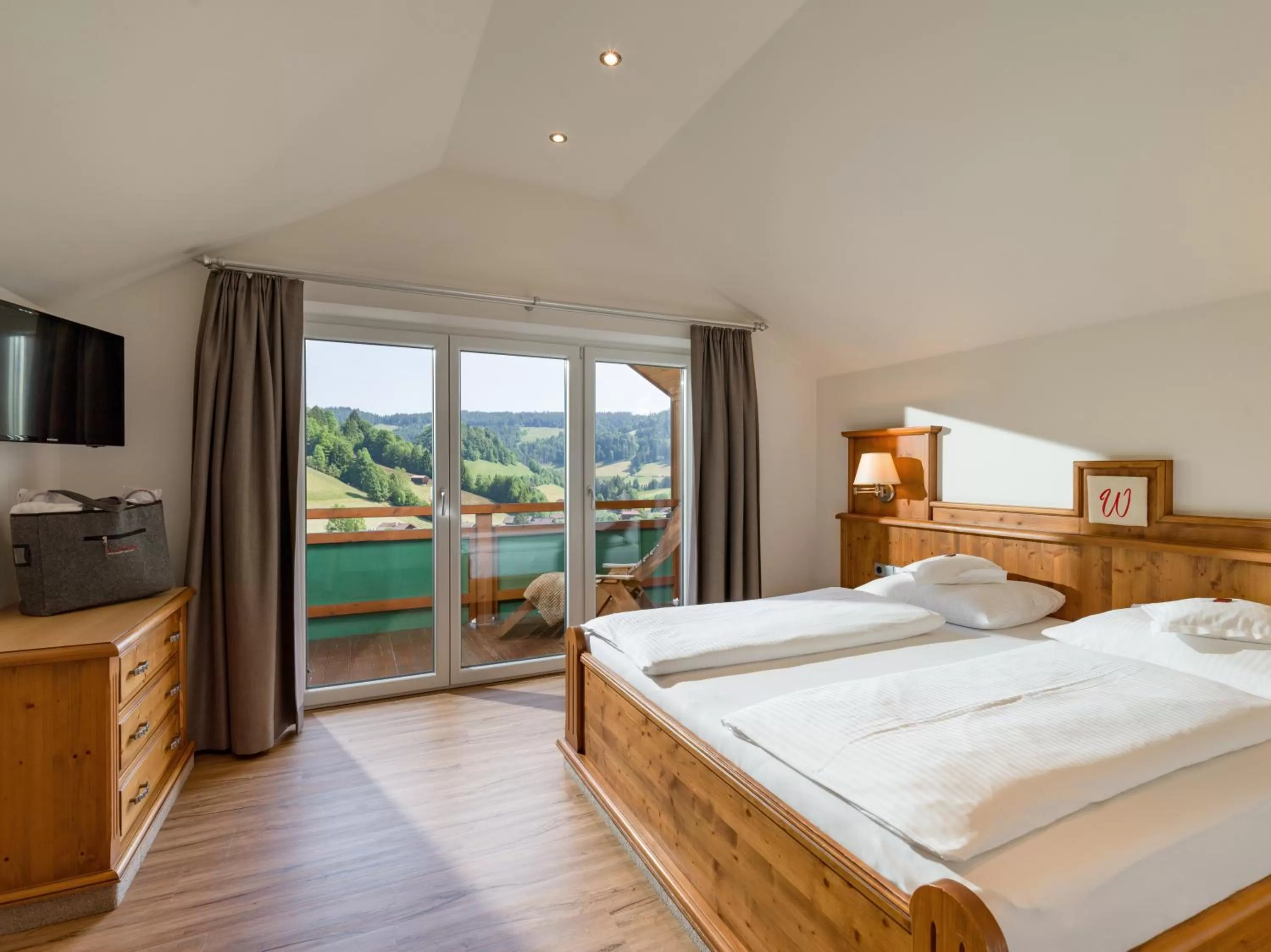 Bed in Hotel Der Wastlhof - direkt an der Skipiste Wellness & Spa