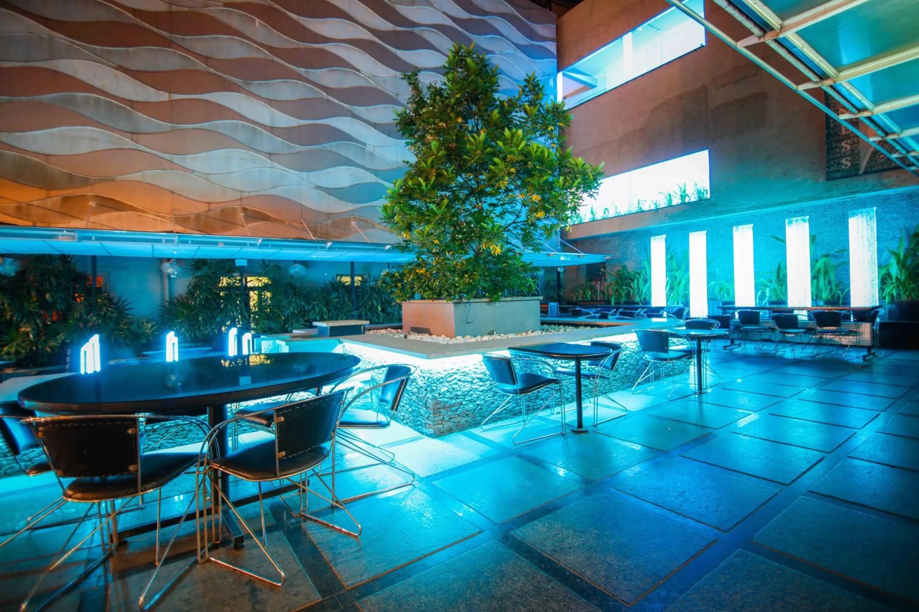 Restaurant/places to eat in Malligi,Hampi