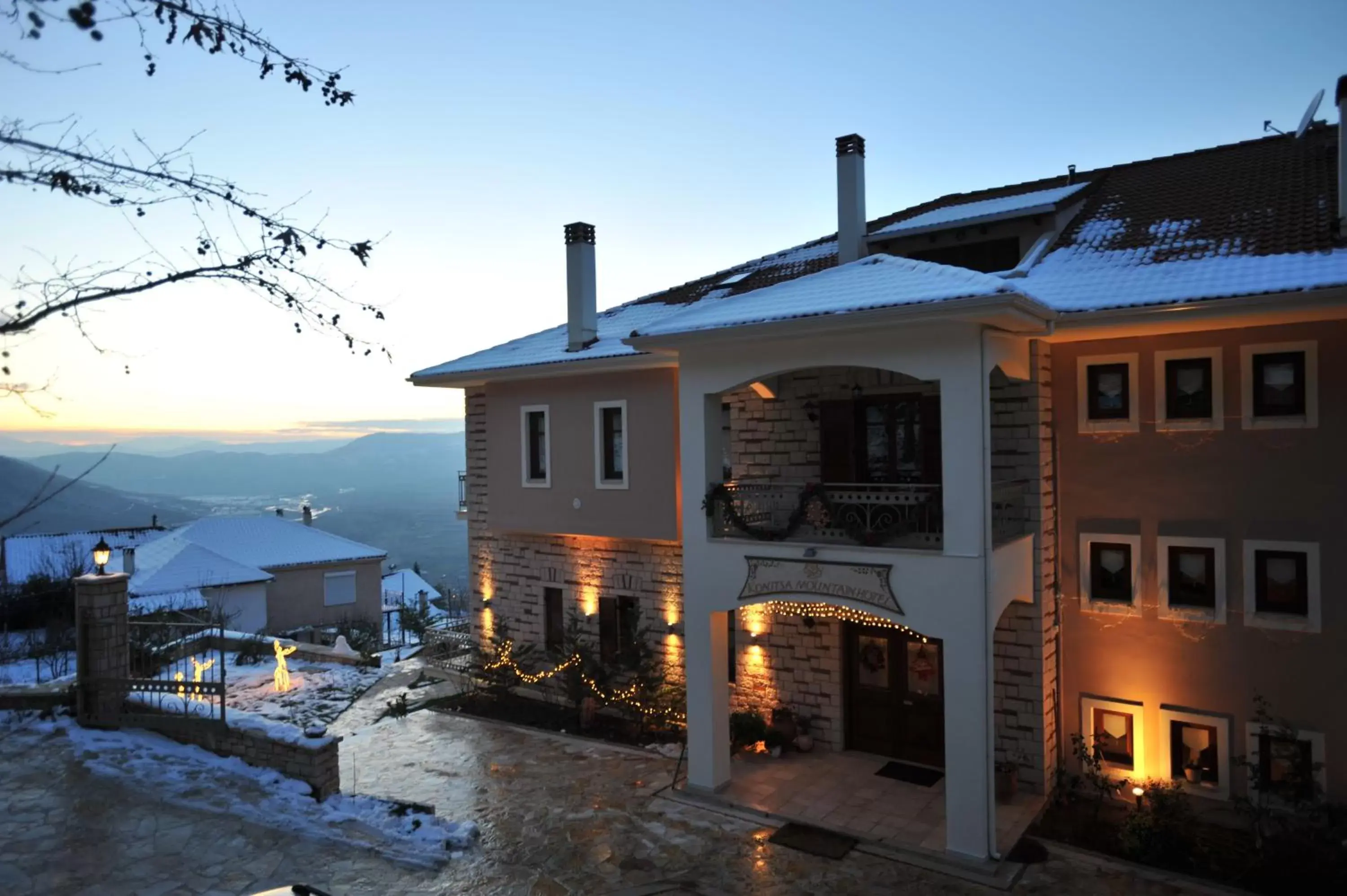 Facade/entrance, Property Building in Konitsa Mountain Hotel