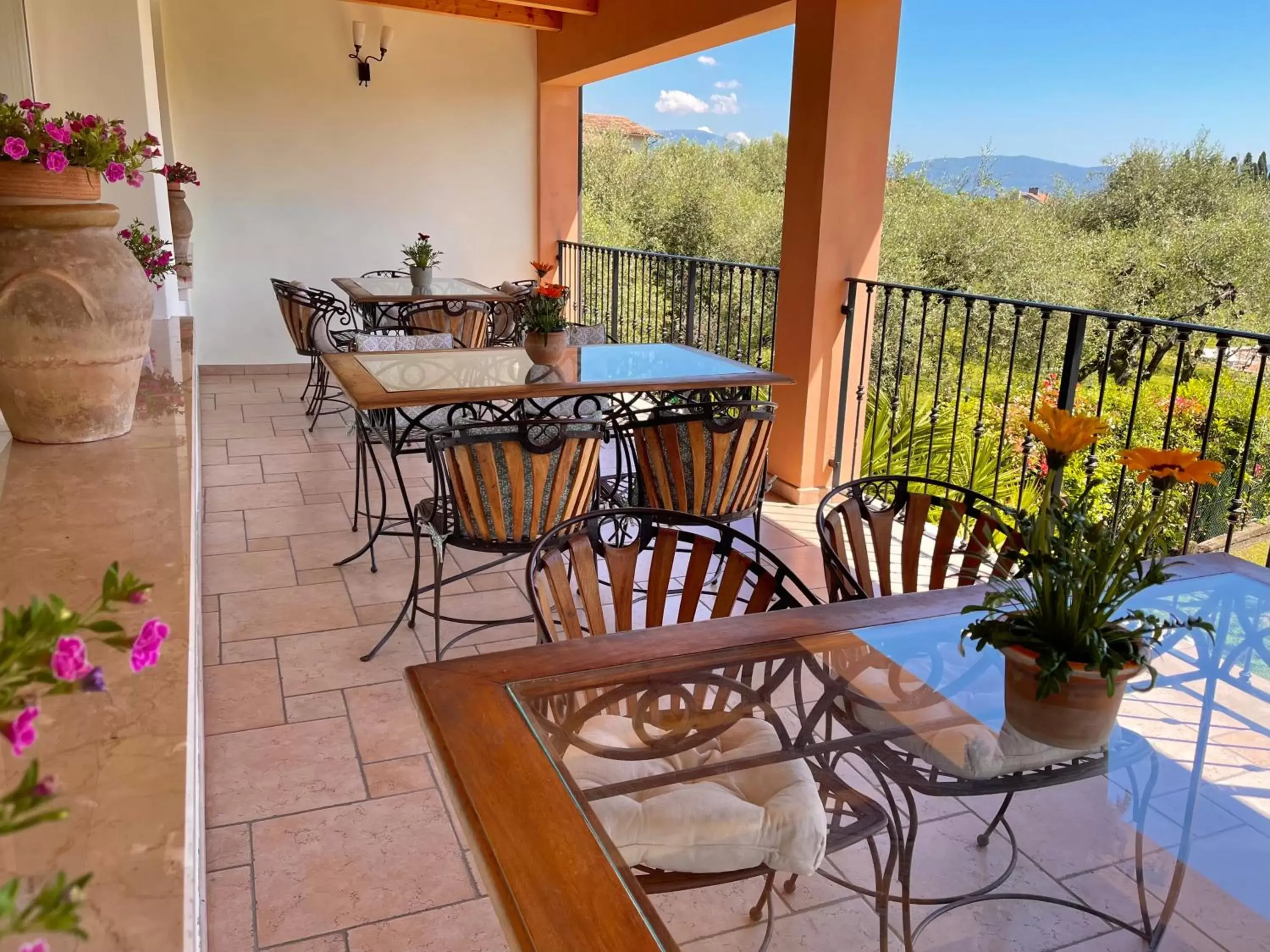 Balcony/Terrace in Albergo Vittoria