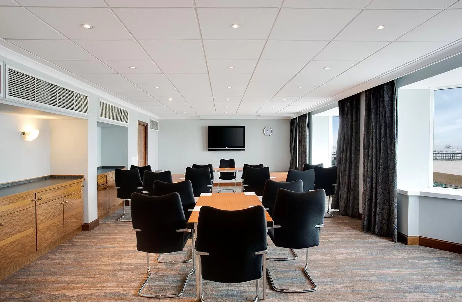 Meeting/conference room in Leonardo Royal Hotel Brighton Waterfront - Formerly Jurys Inn