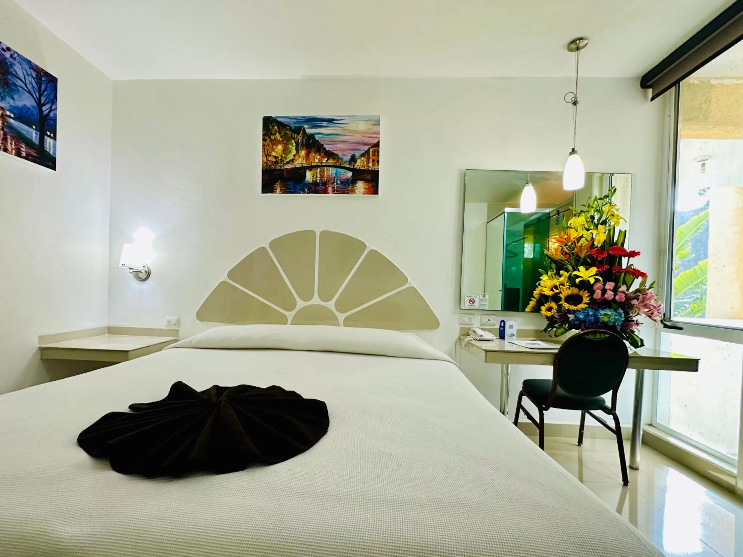 Bed in Hotel Plaza Caribe