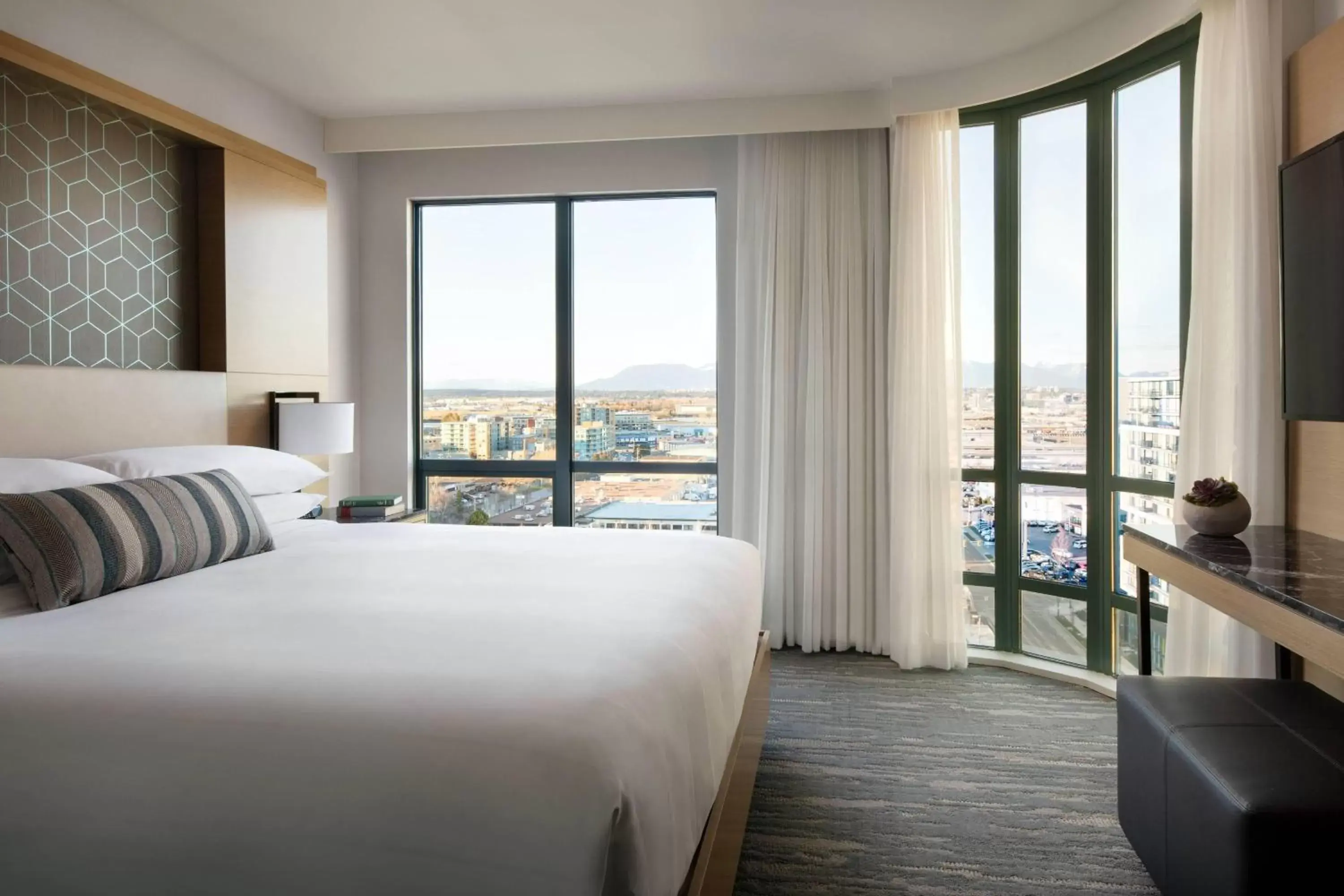 Bedroom in Vancouver Airport Marriott Hotel