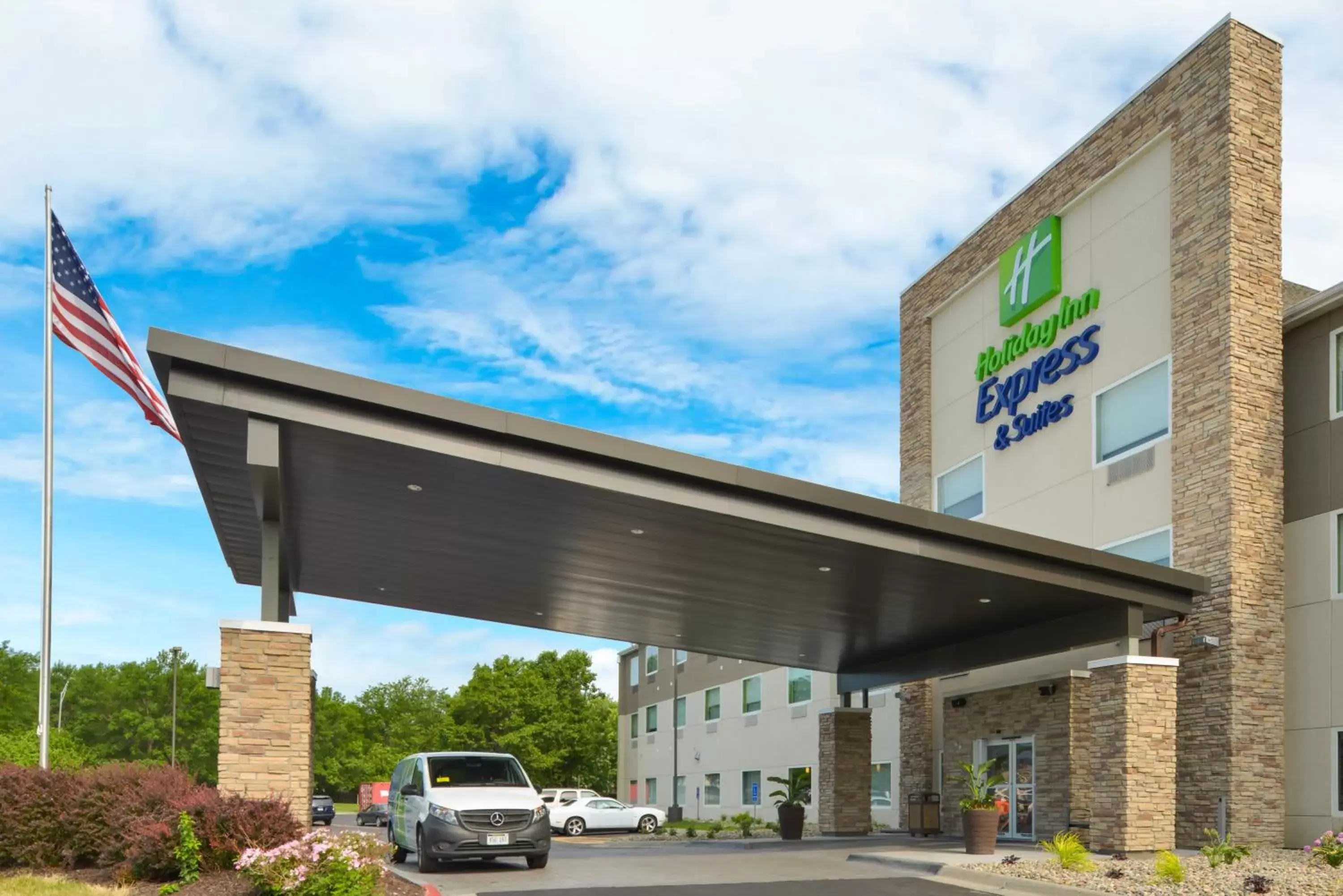 Property Building in Holiday Inn Express & Suites - Omaha - 120th and Maple, an IHG Hotel