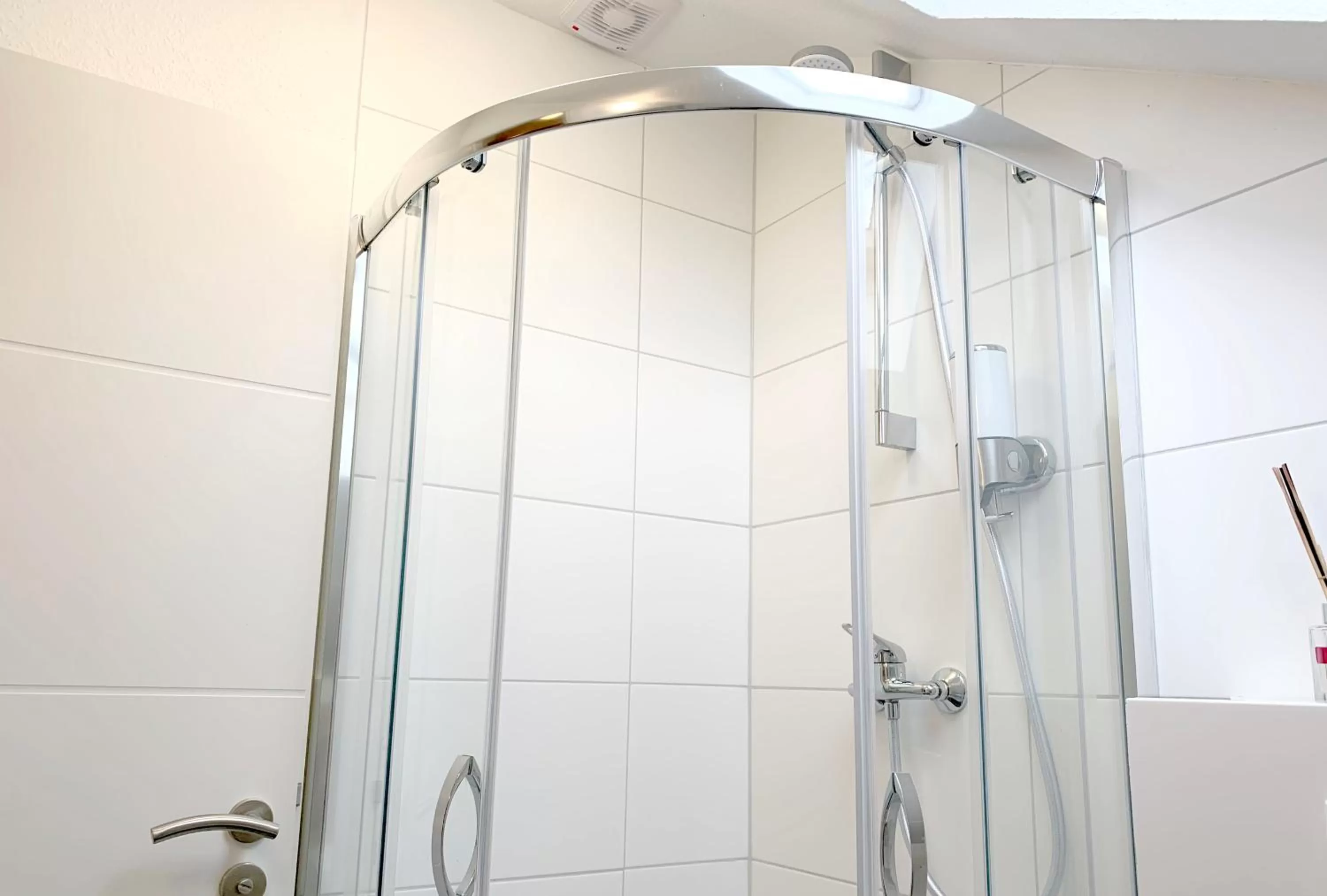 Bathroom in Hana Aparthotel