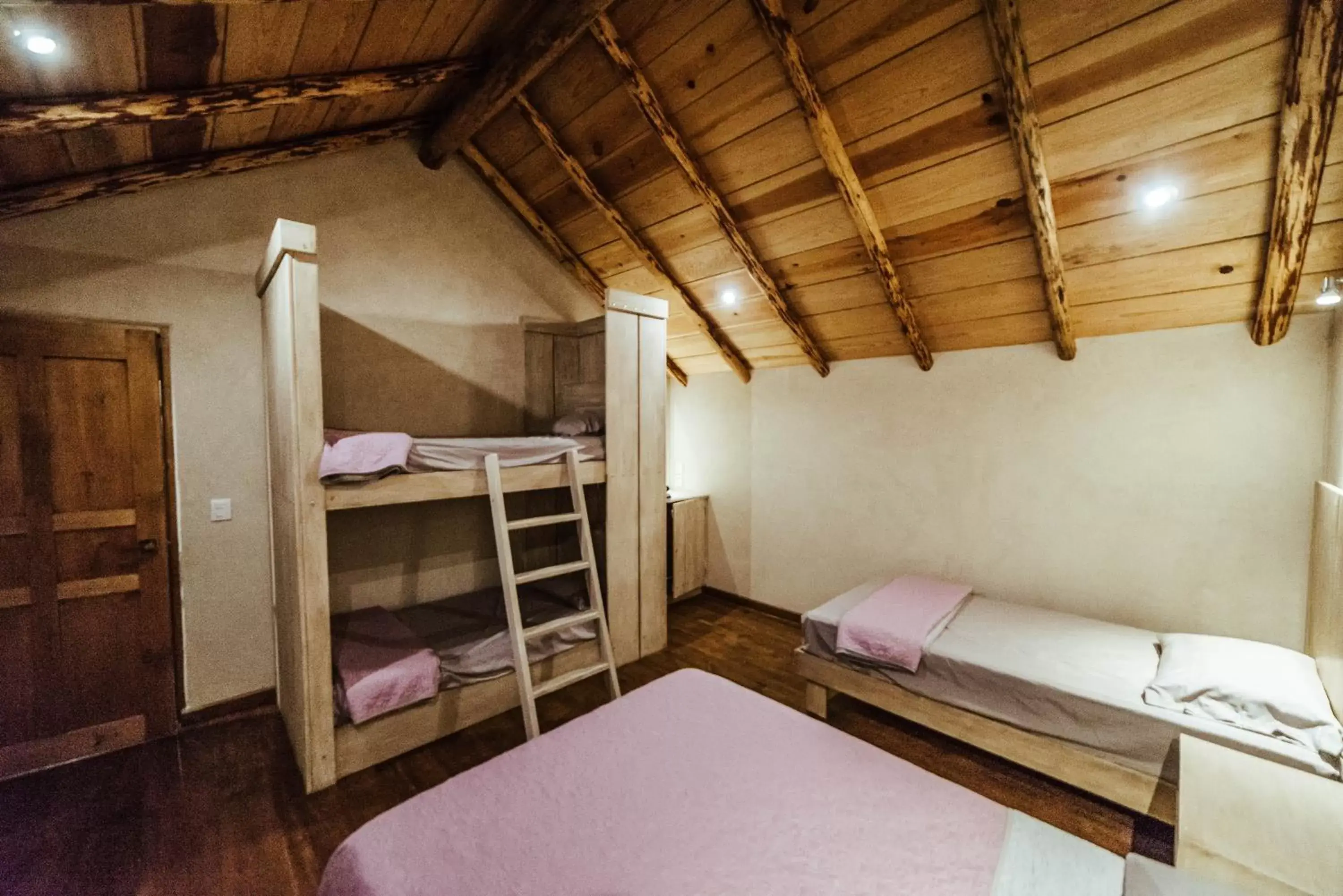 Bunk Bed in Kotantik bed & breakfast