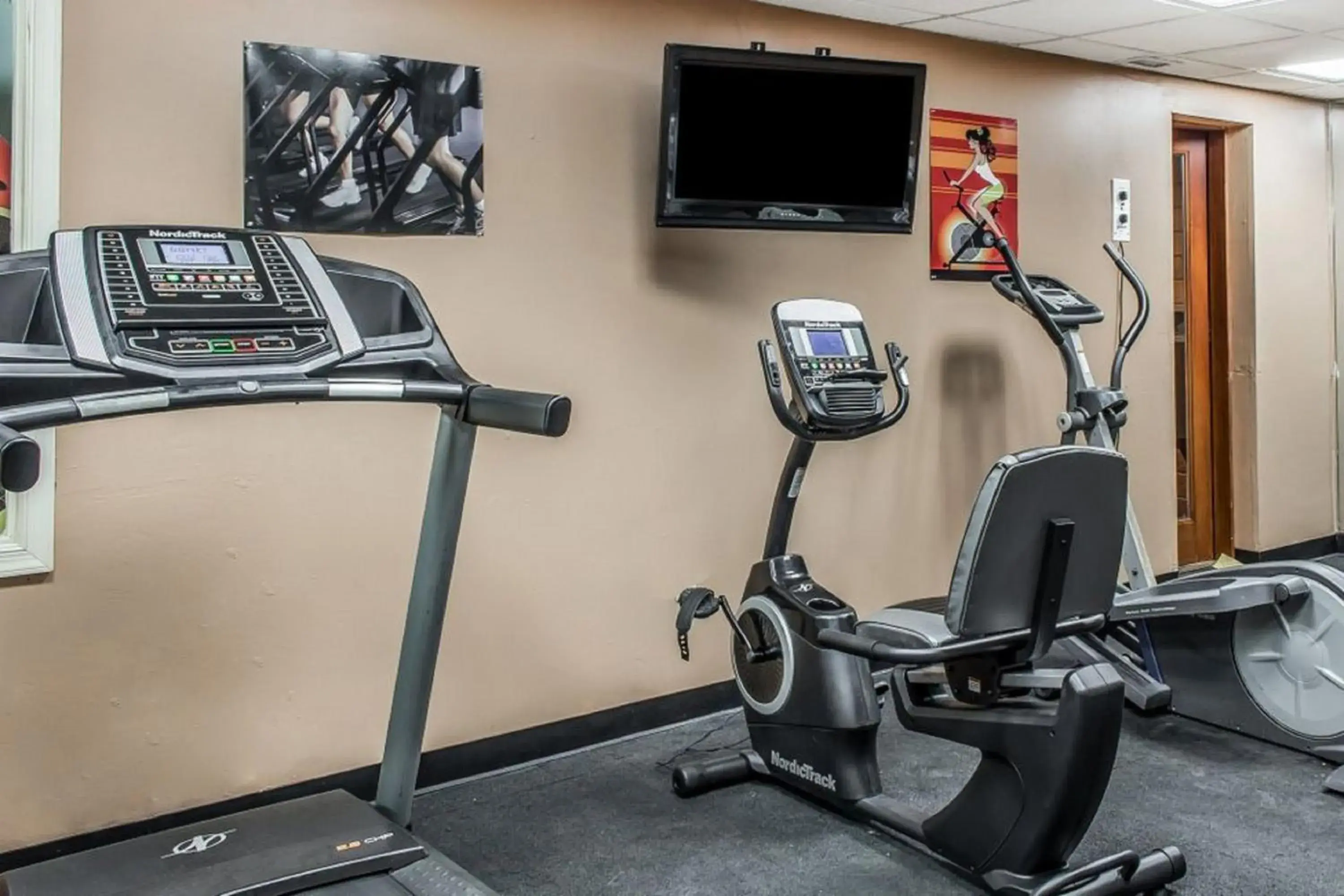 Fitness centre/facilities, Fitness Center/Facilities in FairBridge Inn & Suites Poconos