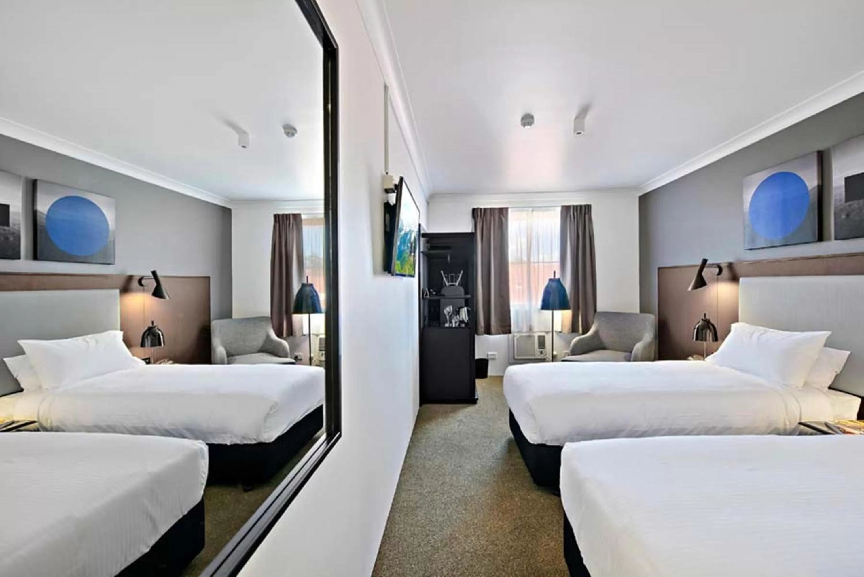 Bed in Silkari Urban CKS Sydney Airport Hotel