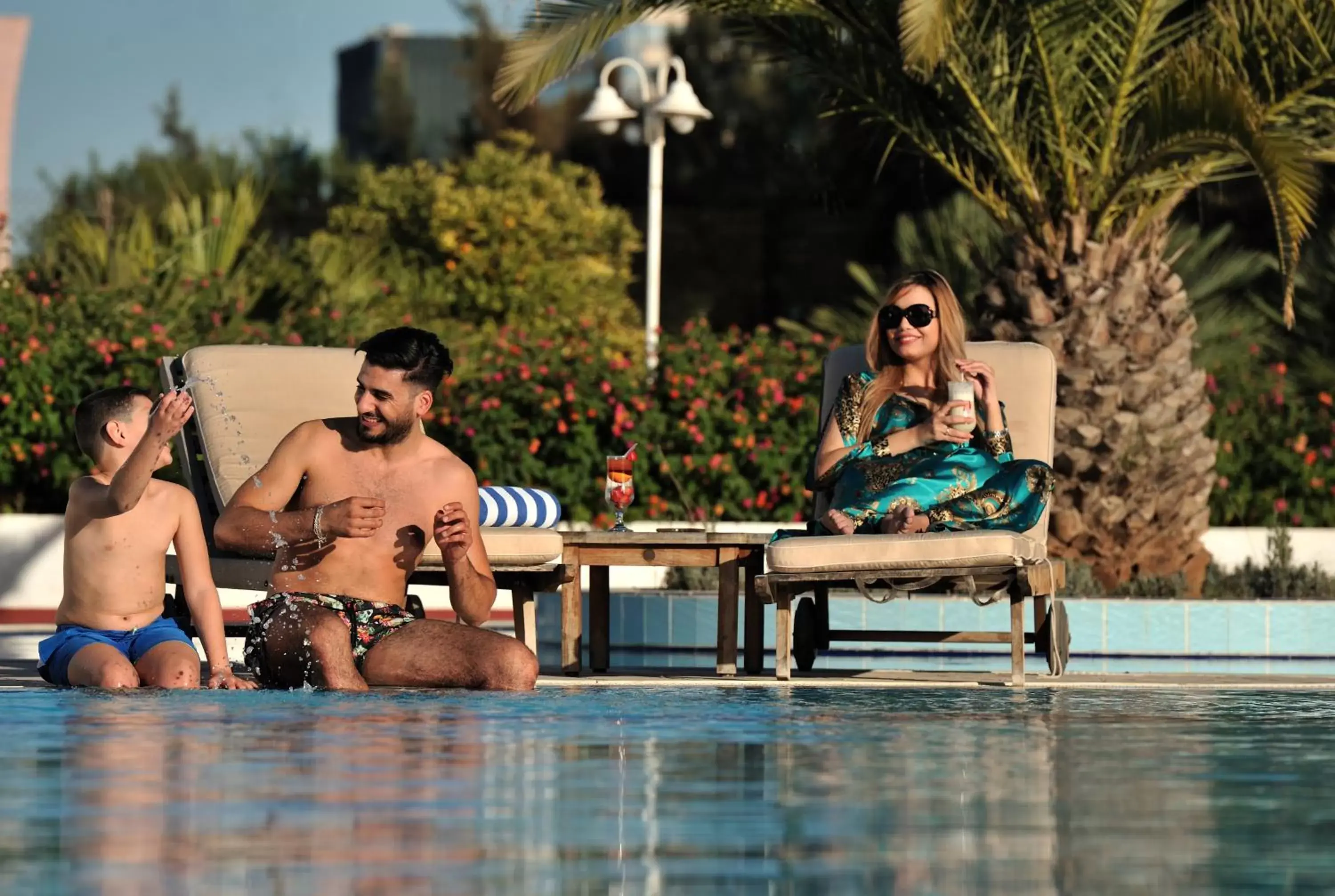 Swimming pool in Hotel Mercure Alger Aéroport