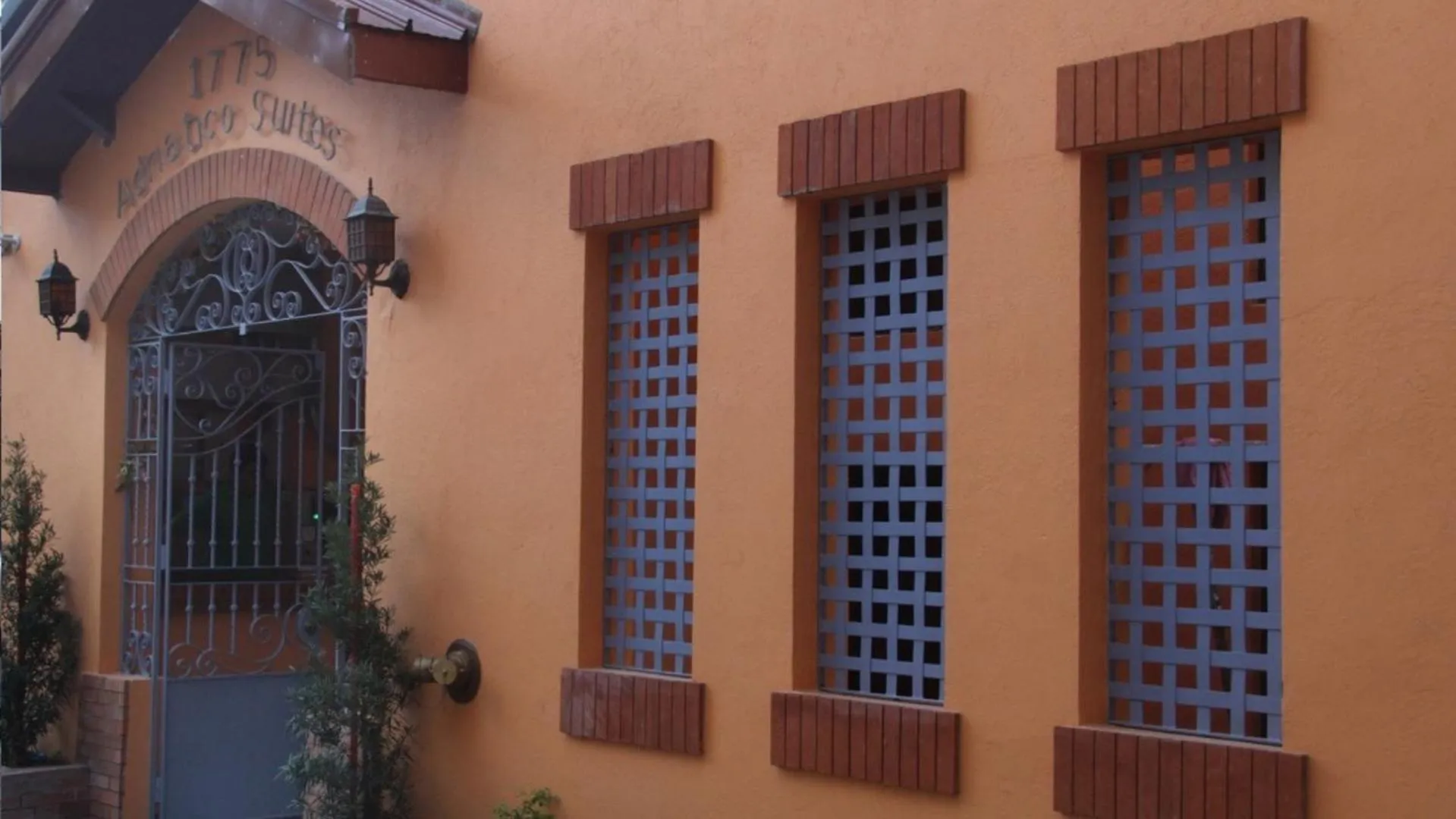 Property building in 1775 Adriatico Suites