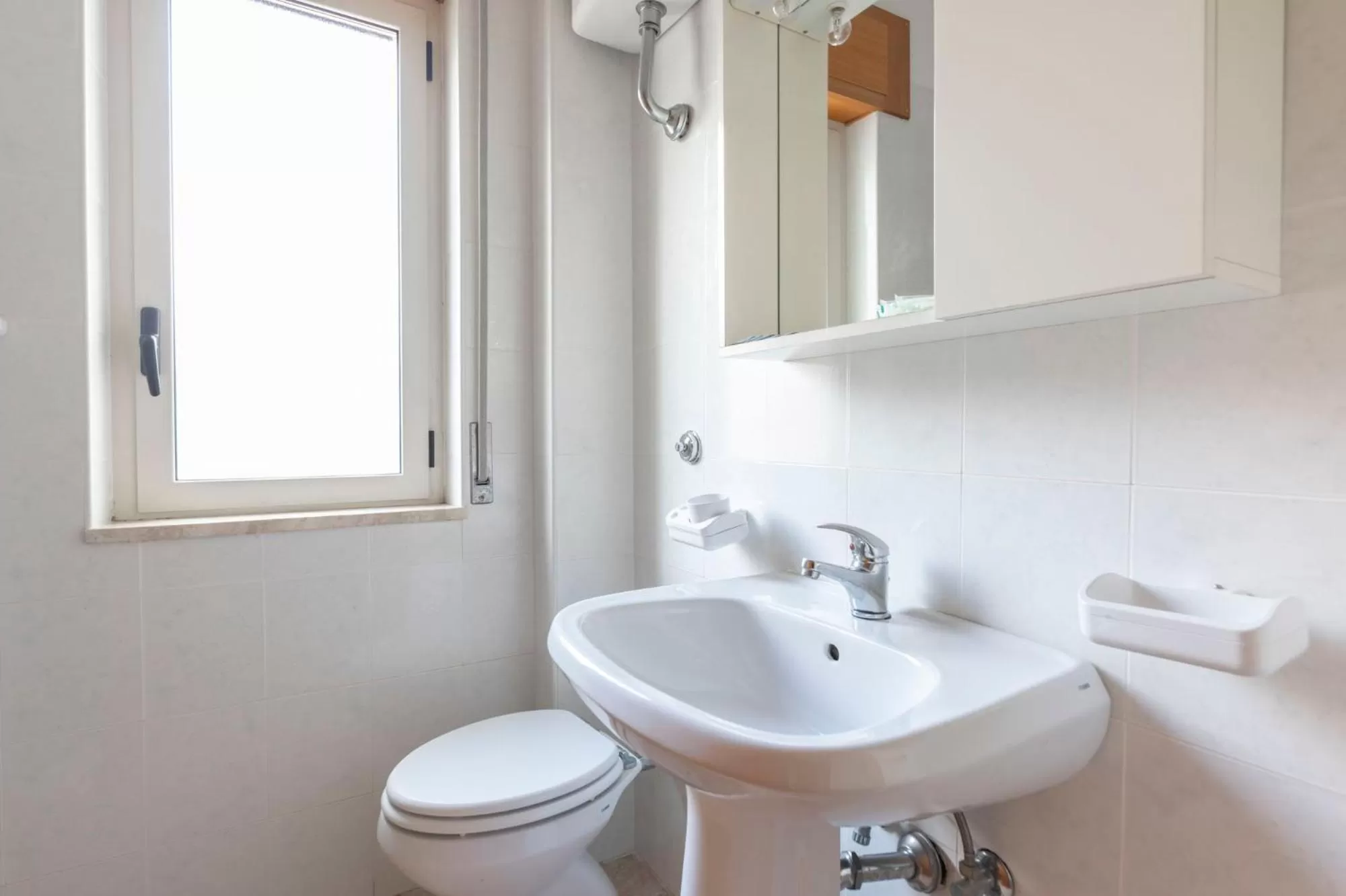 Bathroom in Hotel Residence il villaggio Lì cylentos Policastro Scario a 100 mt dal mare