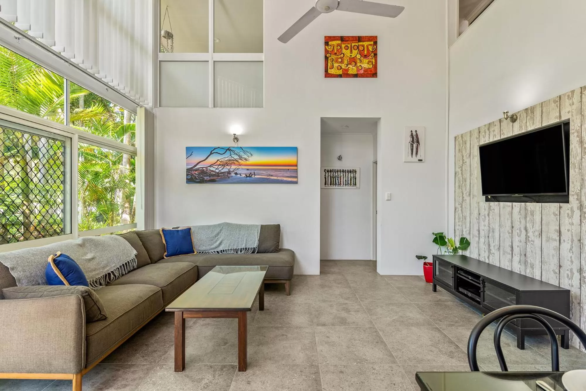 Living room in Tropical Nites Holiday Townhouses