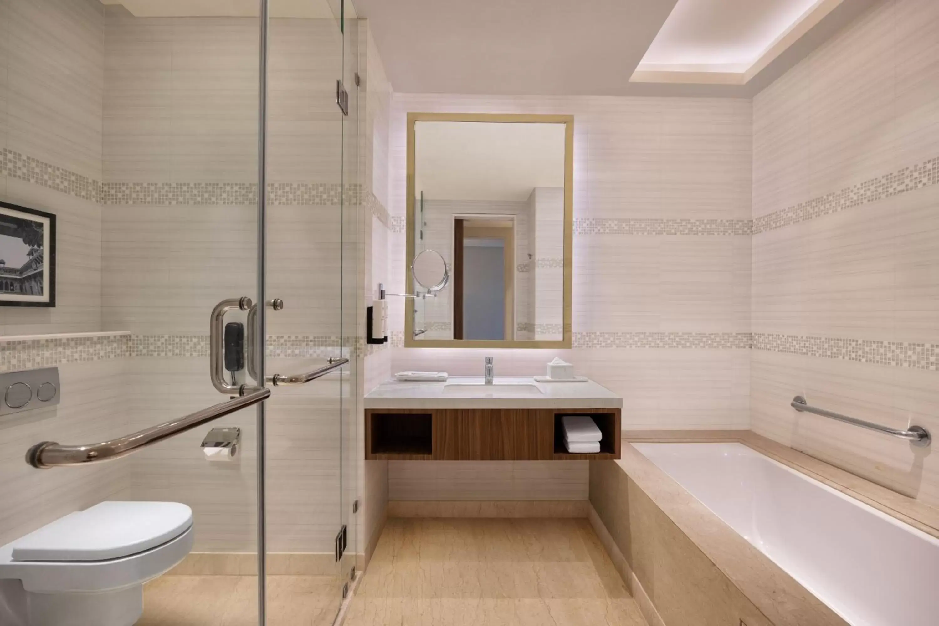 Photo of the whole room, Bathroom in Fairfield by Marriott Agra