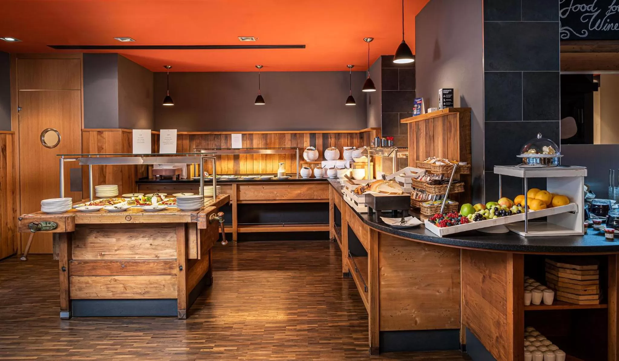 Buffet breakfast in mainhaus Stadthotel Frankfurt