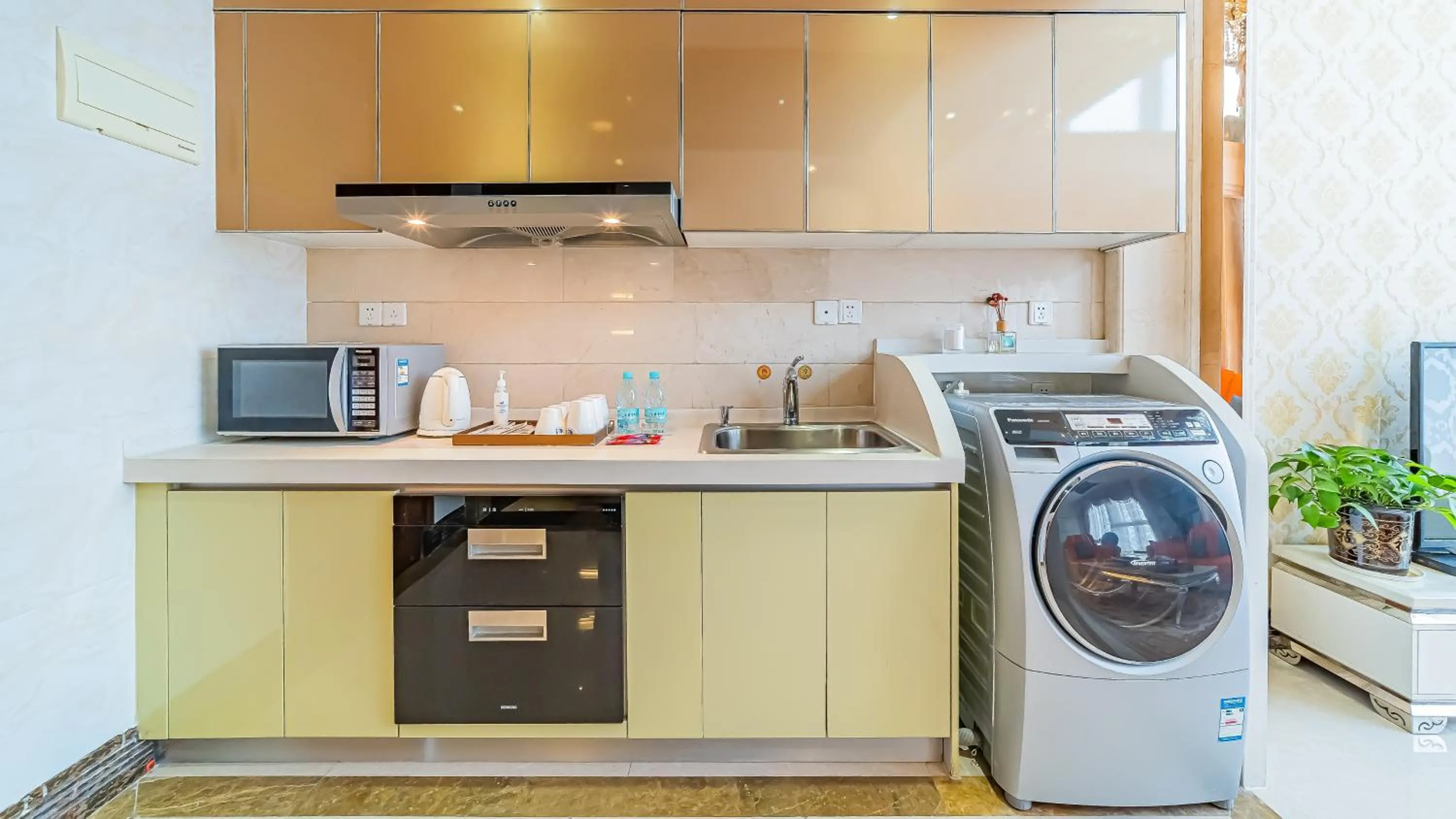 Kitchen or kitchenette in South & North International Apartment Beijing Road