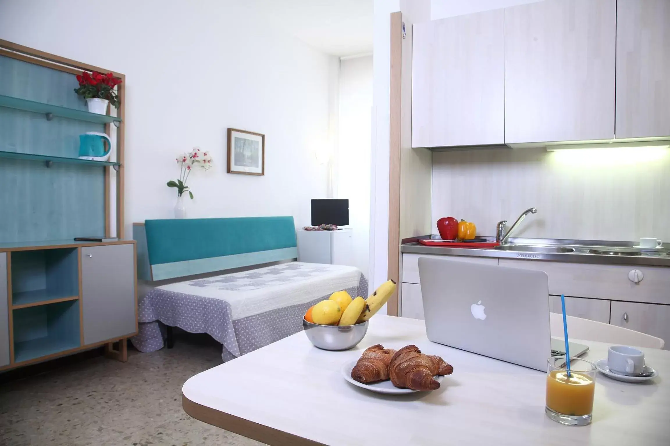 Bed, Kitchen/Kitchenette in Residence Giusti 6