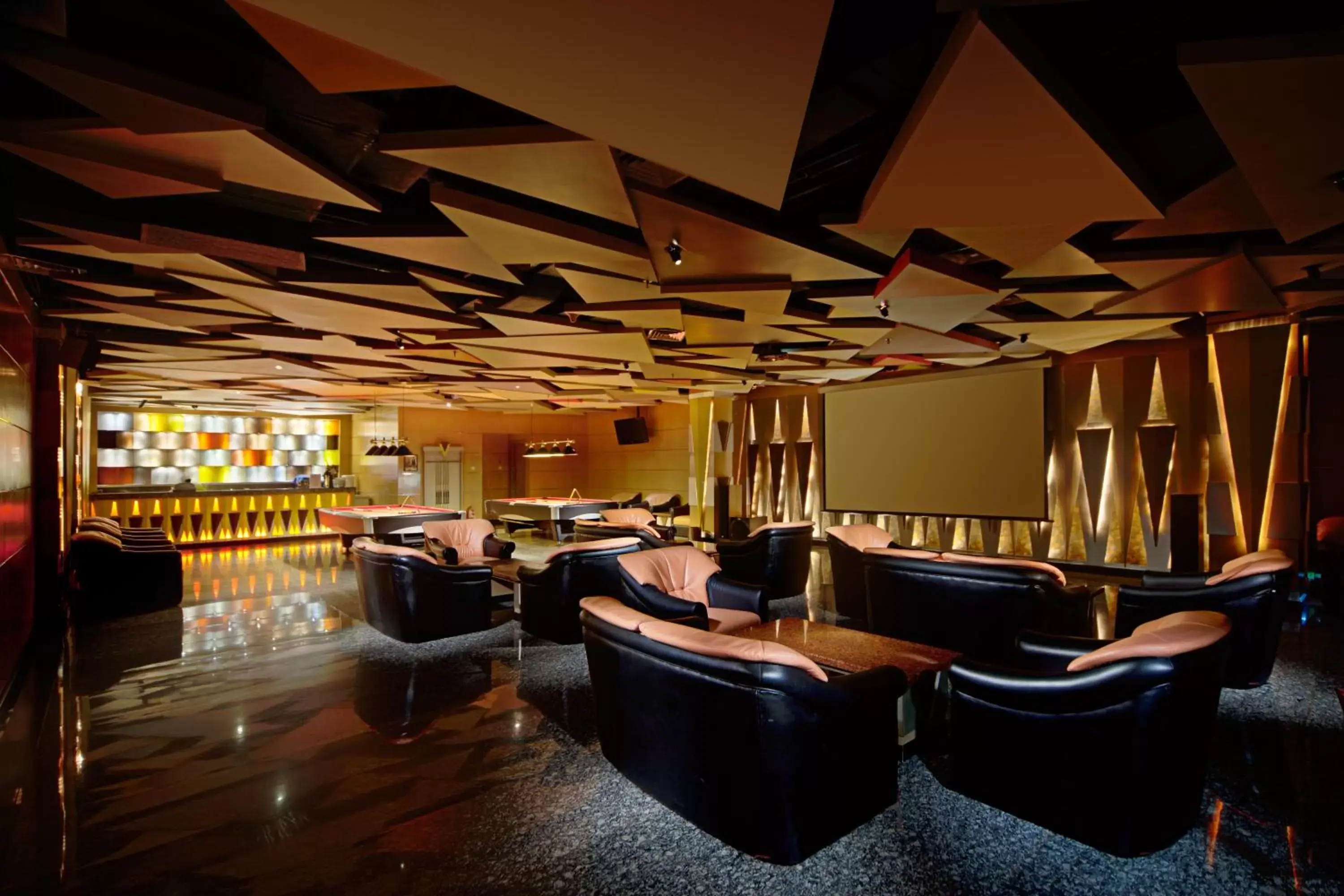 Lounge or bar in FM7 Resort Hotel - Jakarta Airport