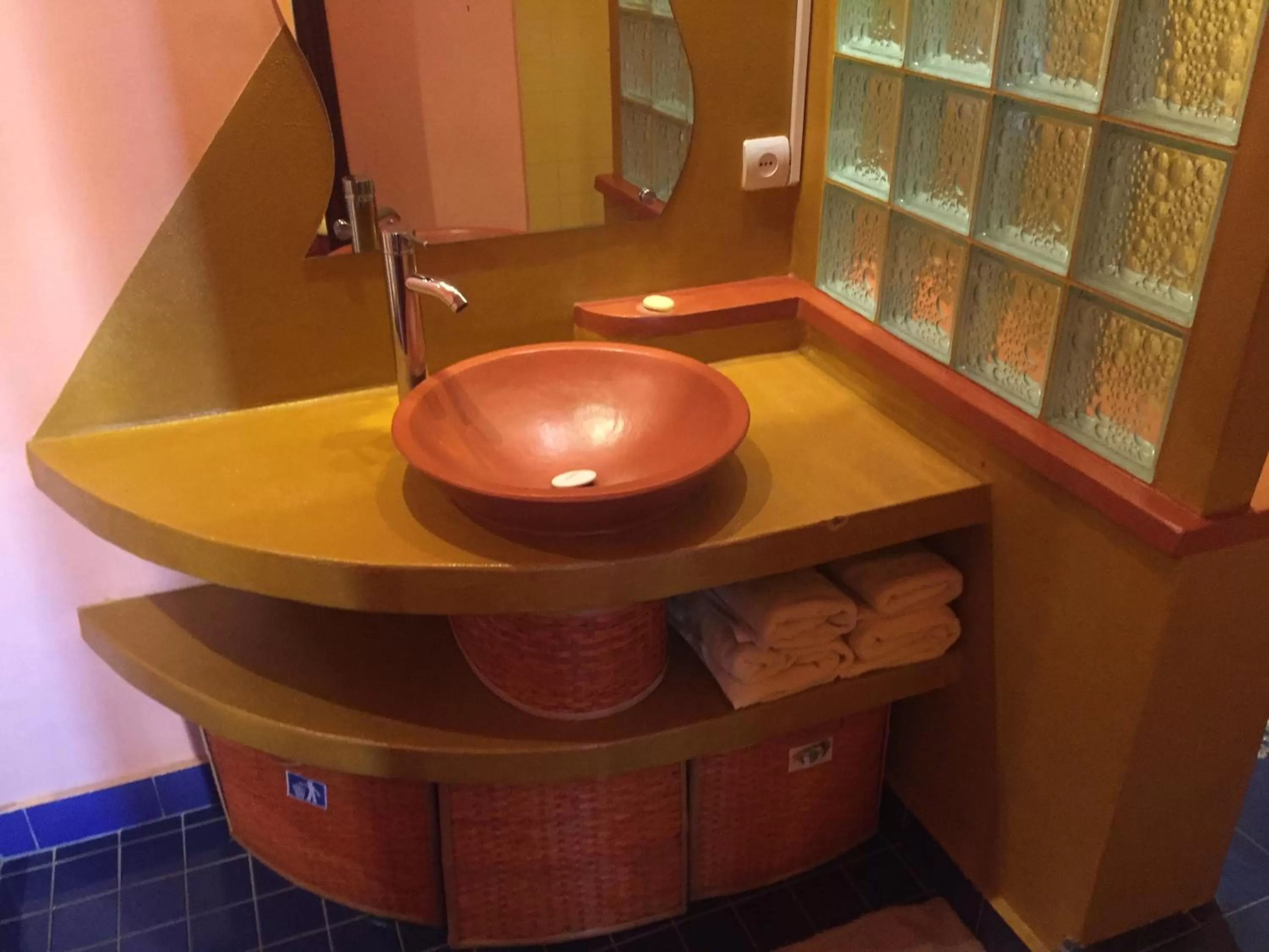 Bathroom in Belvedere Hotel