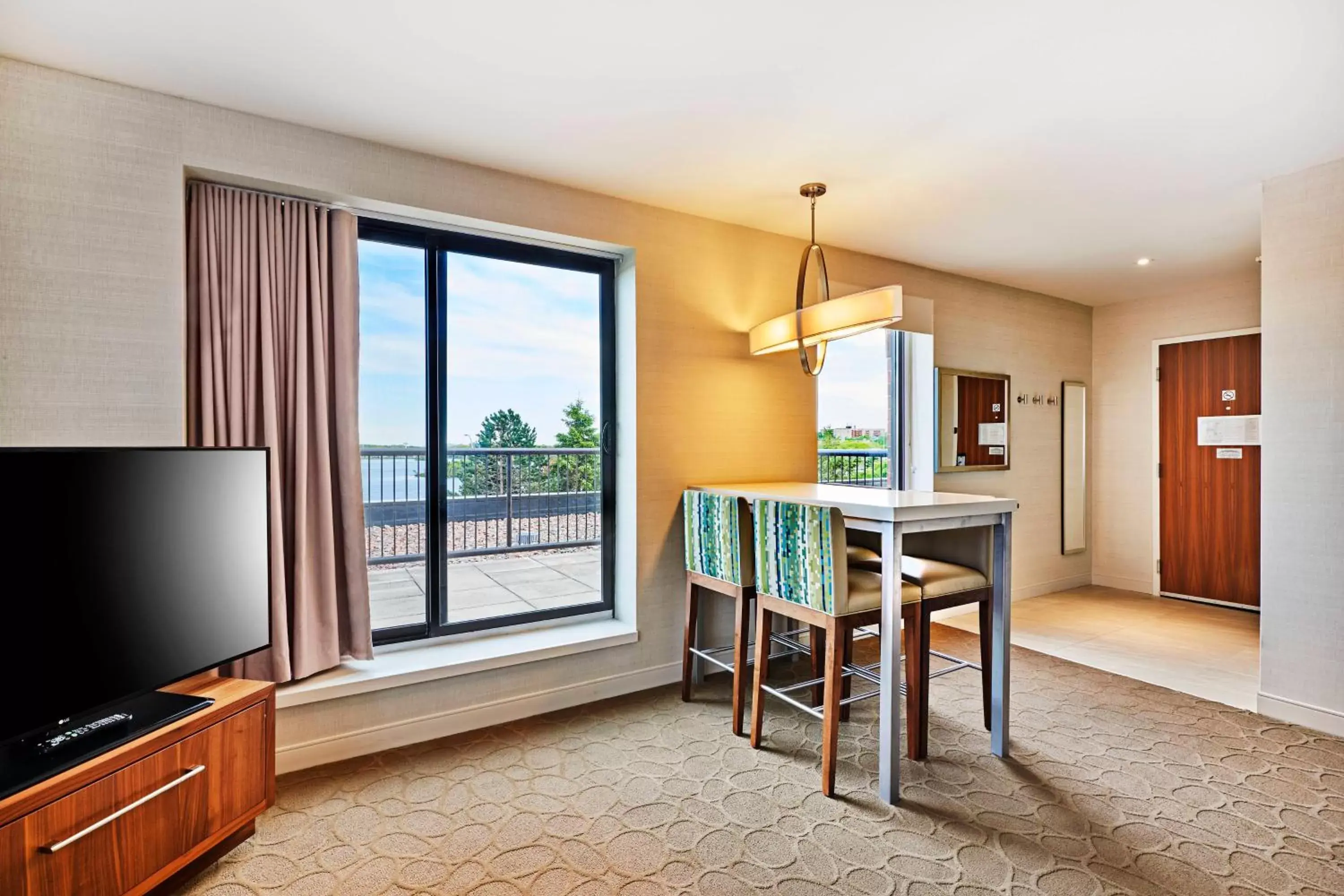 Photo of the whole room, TV/Entertainment Center in Delta Hotels by Marriott Dartmouth