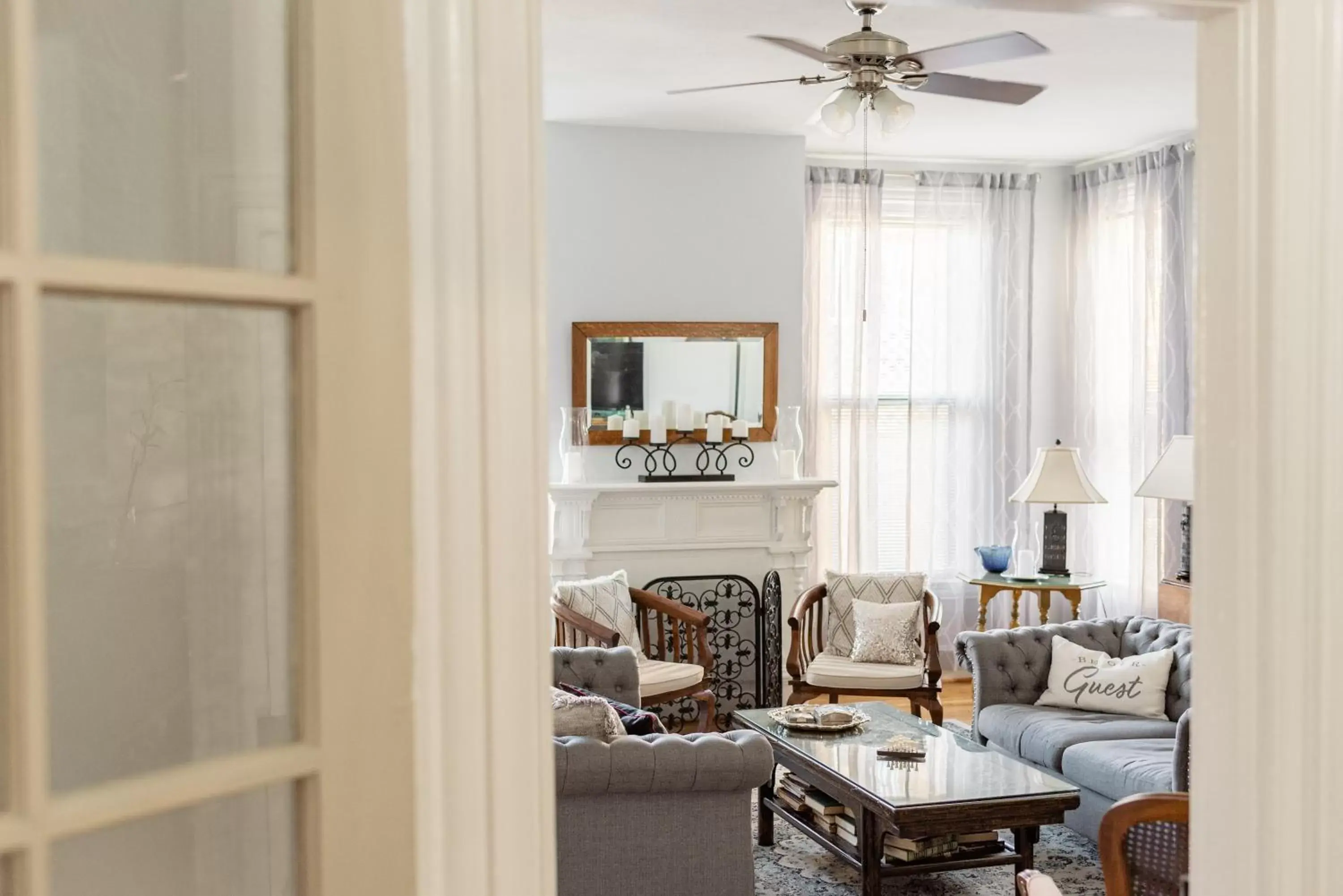 Living room, Seating Area in Meadows Inn