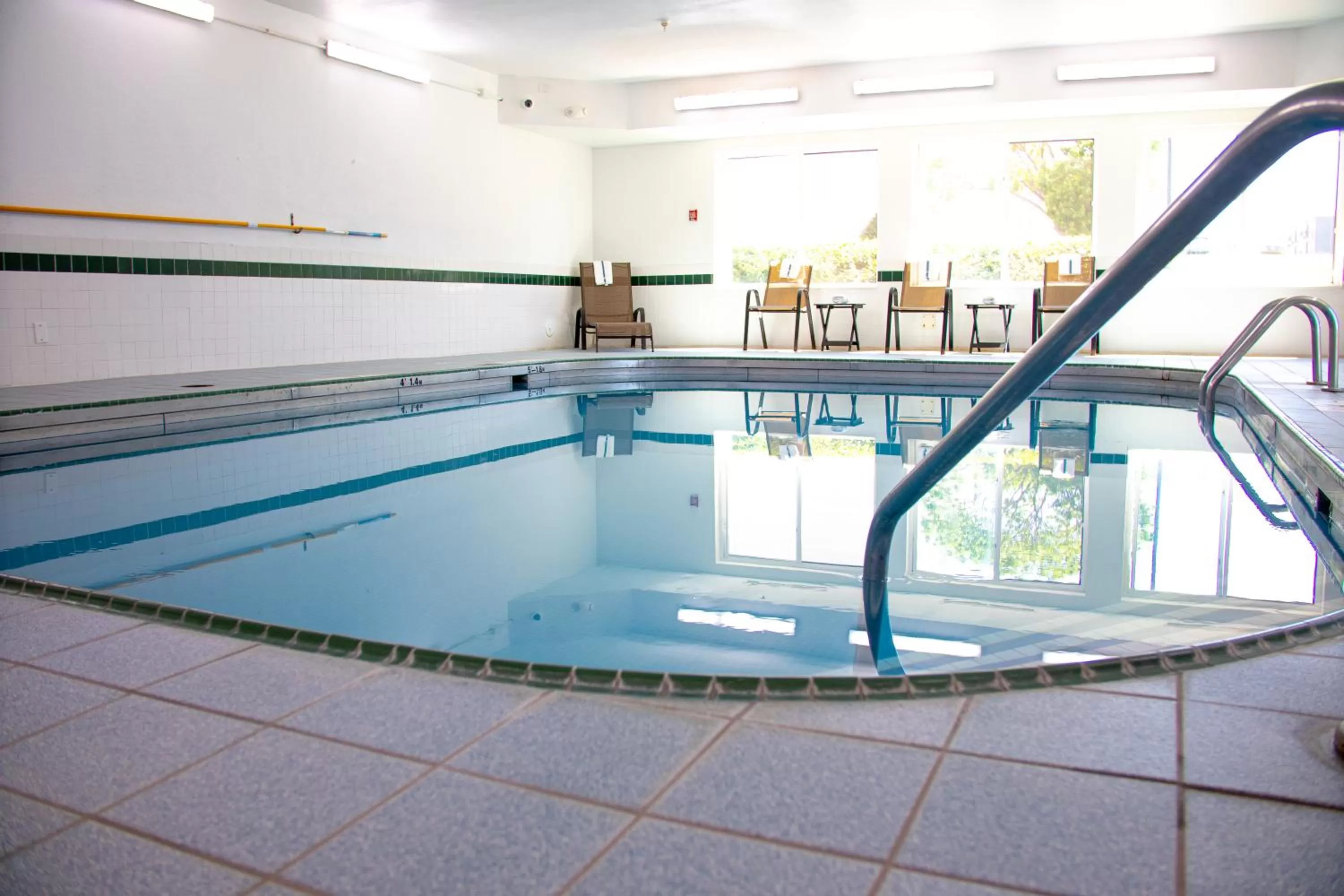 Swimming pool in Comfort Inn Sioux City South