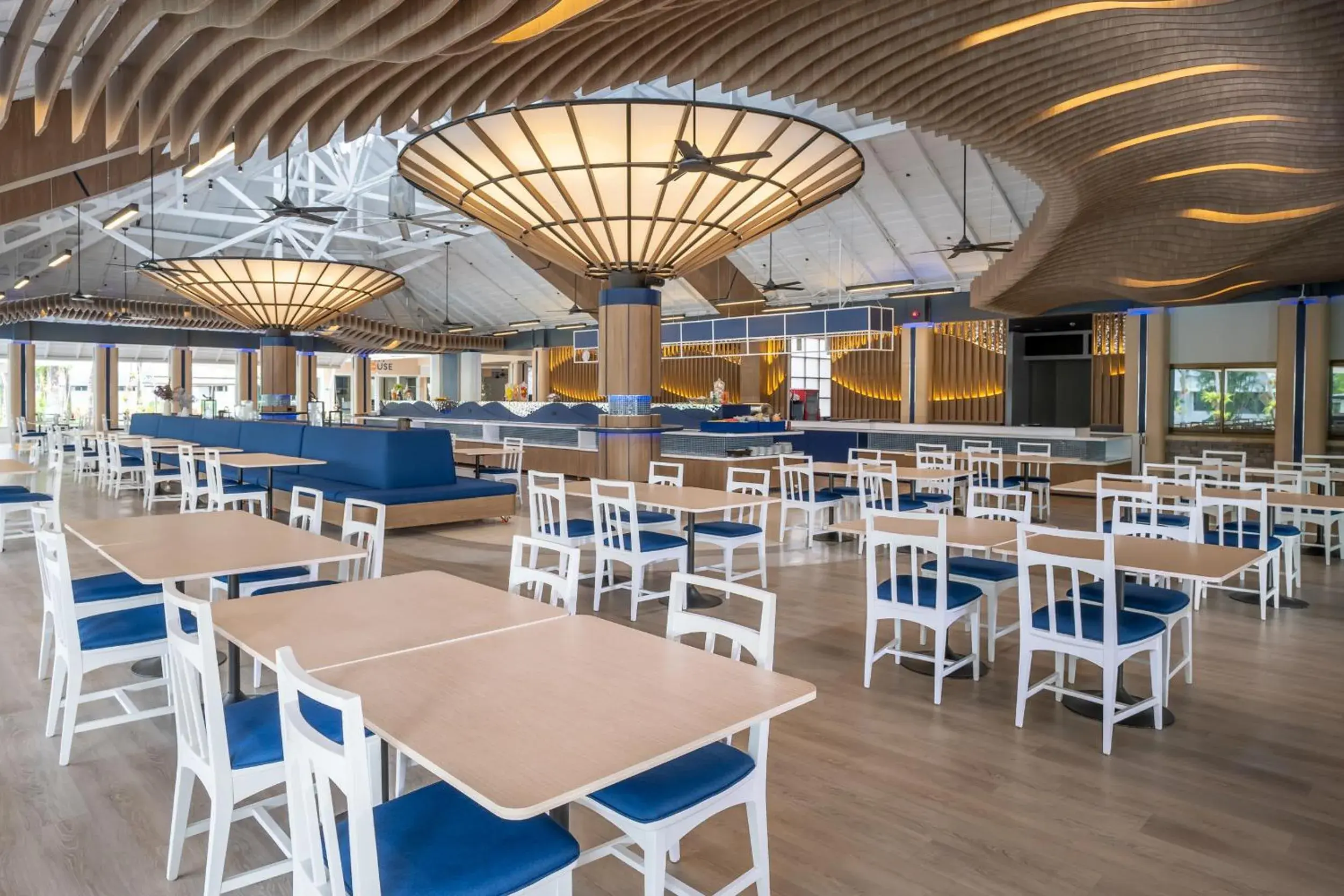 Restaurant/places to eat in NH Boat Lagoon Phuket Resort Restaurant/places to eat in NH Boat Lagoon Phuket Resort