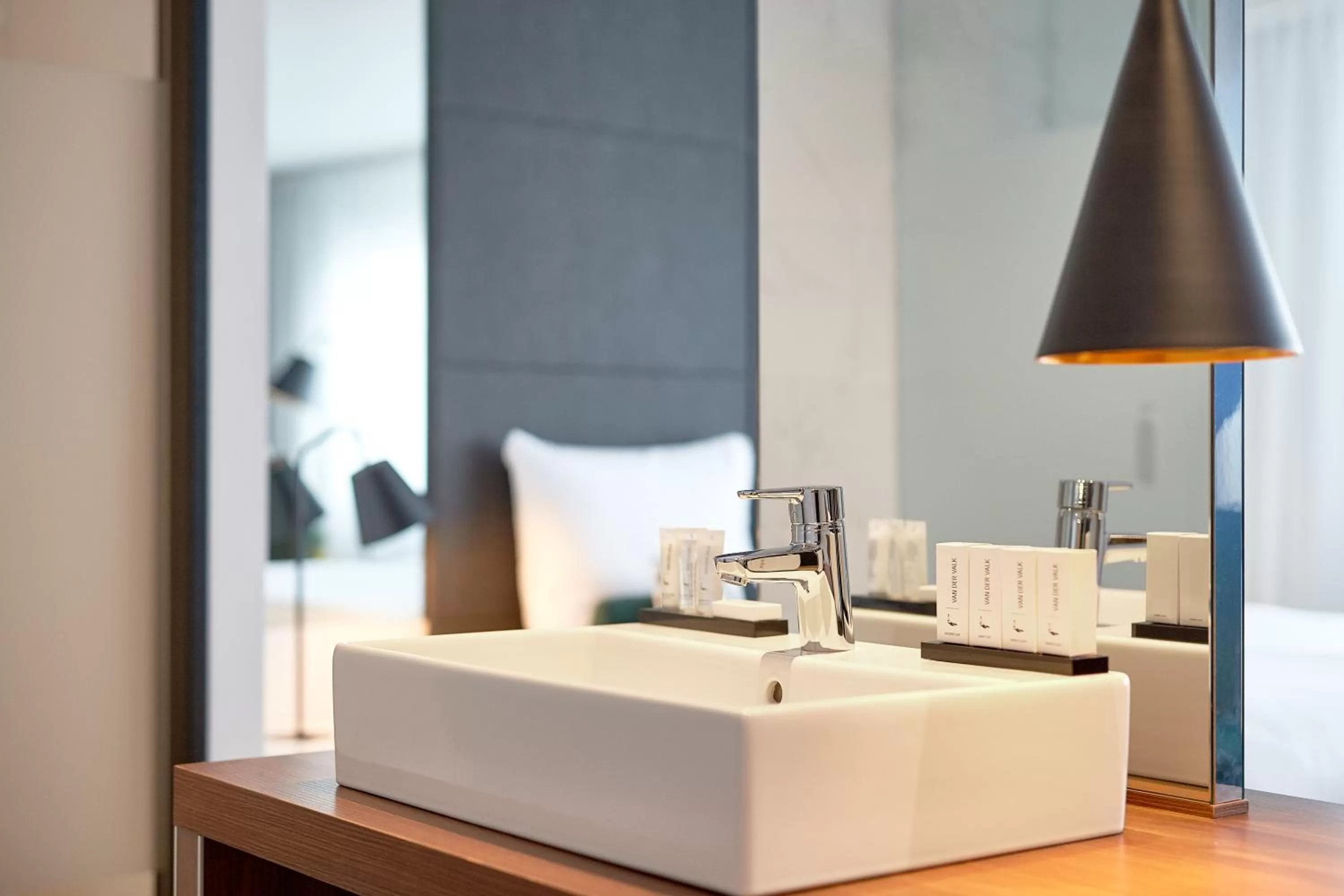 Bathroom, Bed in Van der Valk Zaltbommel-A2