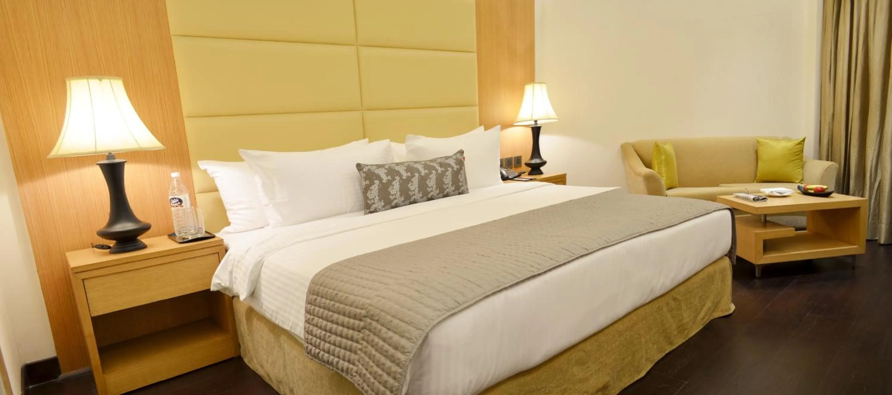 Bedroom, Bed in The Umrao