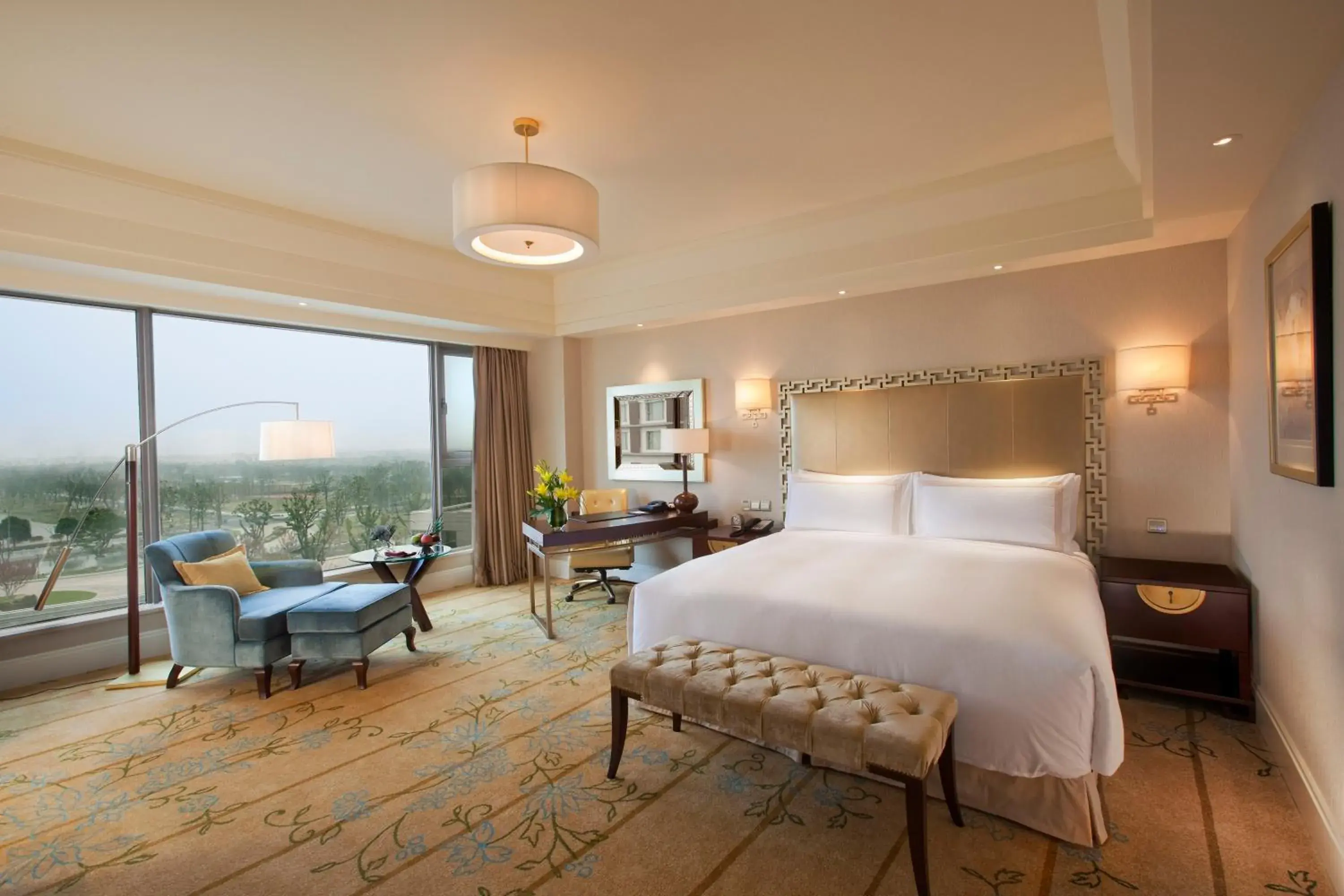 Property building, Bed in Fairmont Yangcheng Lake Property building, Bed in Fairmont Yangcheng Lake