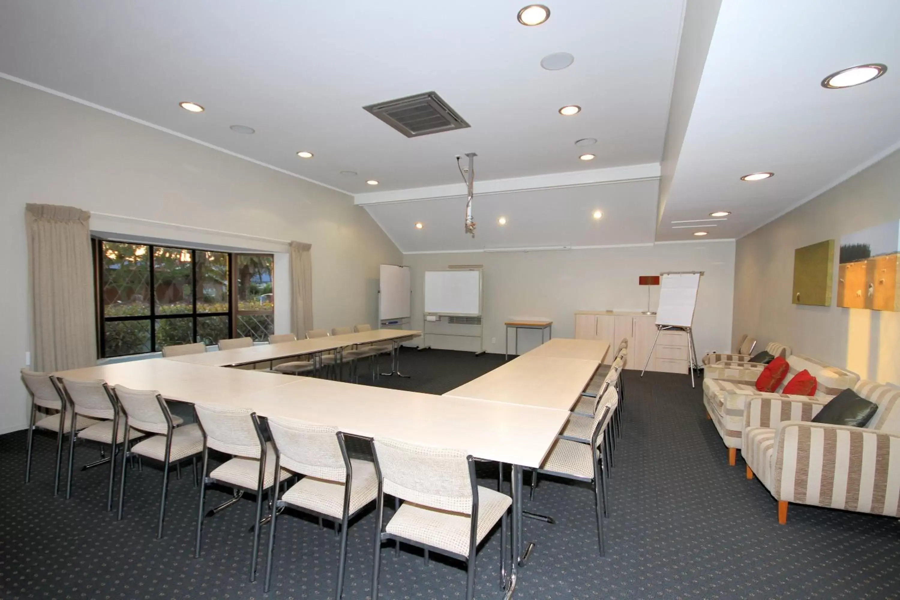 Business facilities in Bentleys Motor Inn