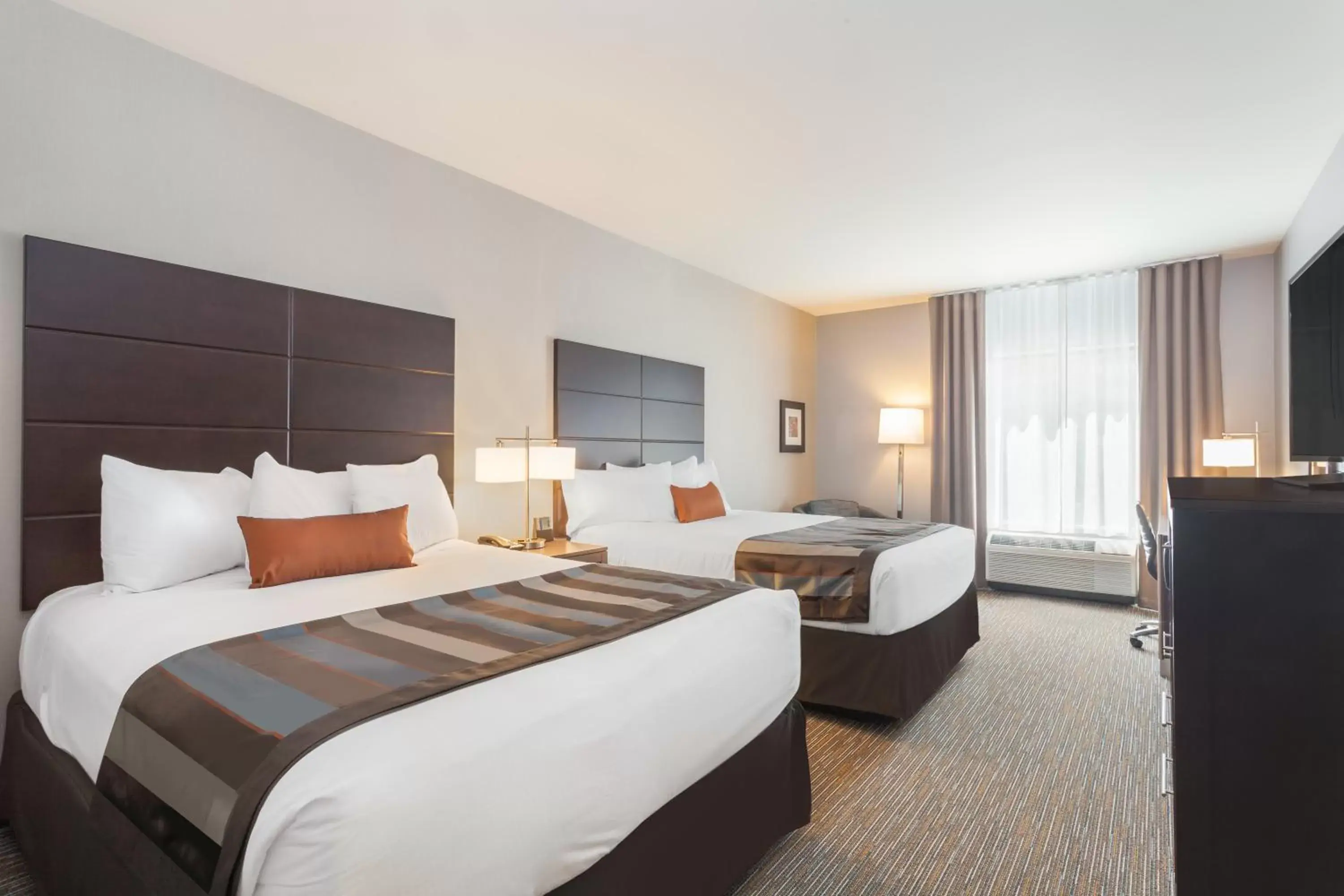 Bedroom, Bed in Wingate by Wyndham Altoona Downtown/Medical Center Bedroom, Bed in Wingate by Wyndham Altoona Downtown/Medical Center