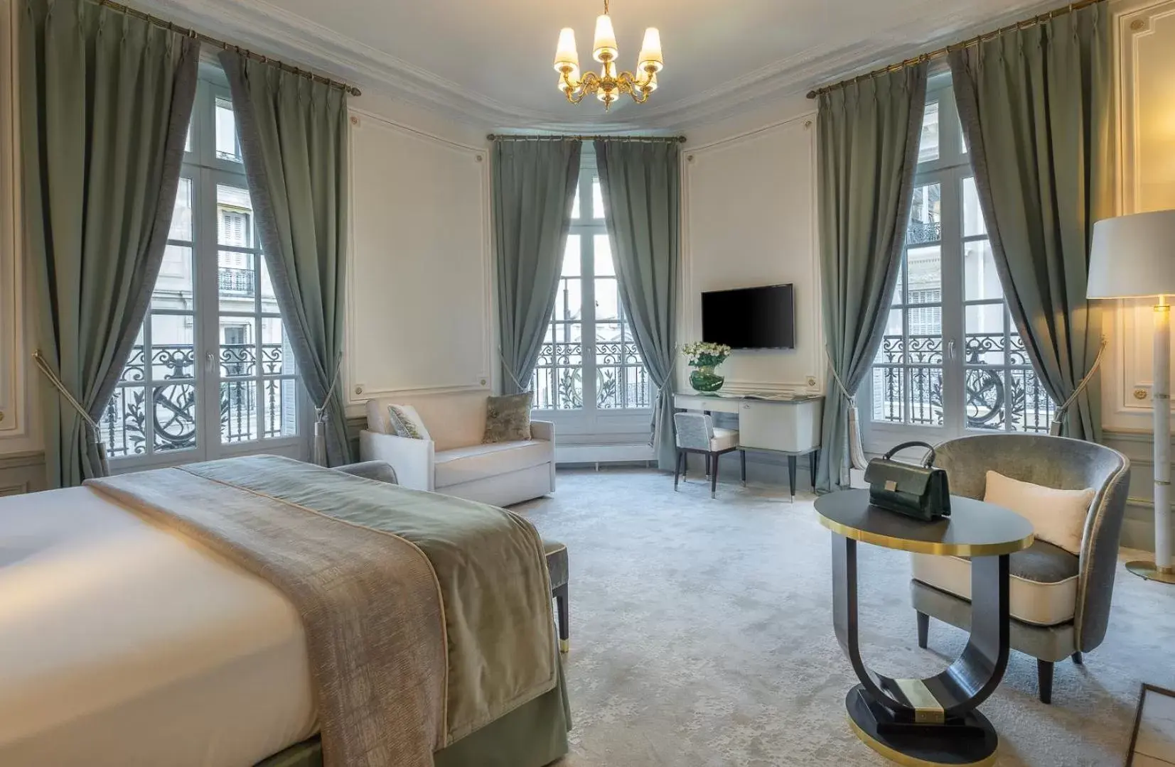 Photo of the whole room in Hôtel Elysia by Inwood Hotels
