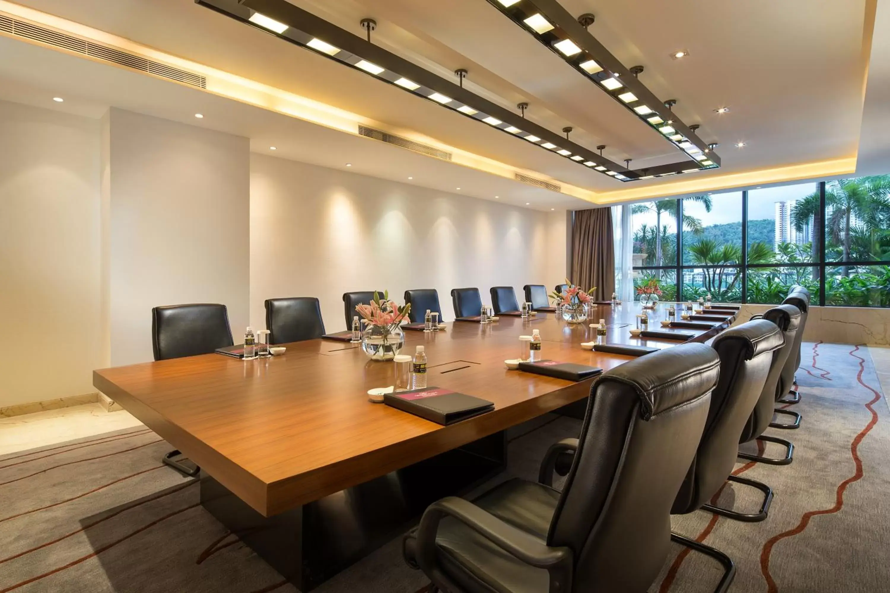 Meeting/conference room in Crowne Plaza Sanya City Center, an IHG Hotel