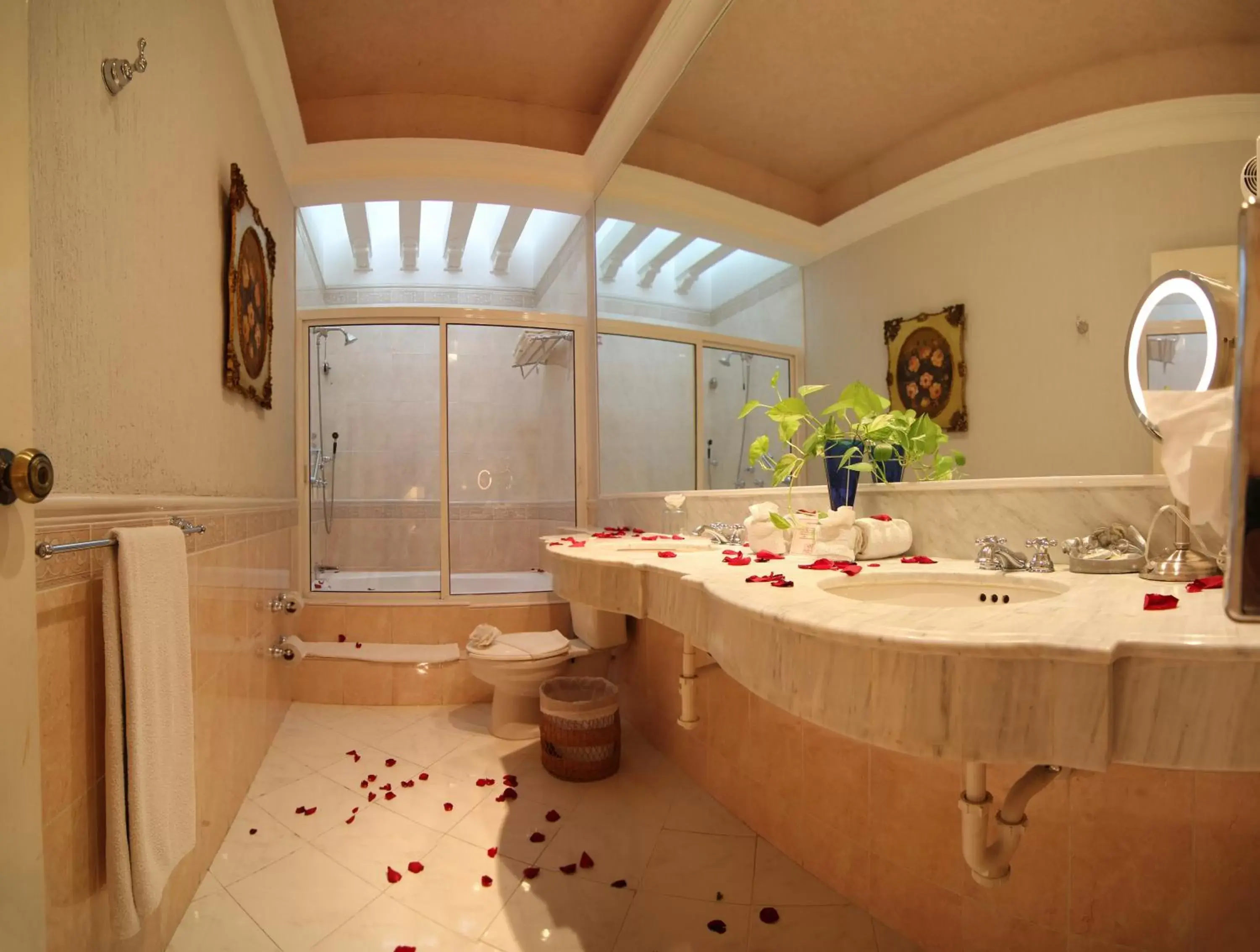 Bathroom in Hotel Boutique La Mision De Fray Diego Bathroom in Hotel Boutique La Mision De Fray Diego