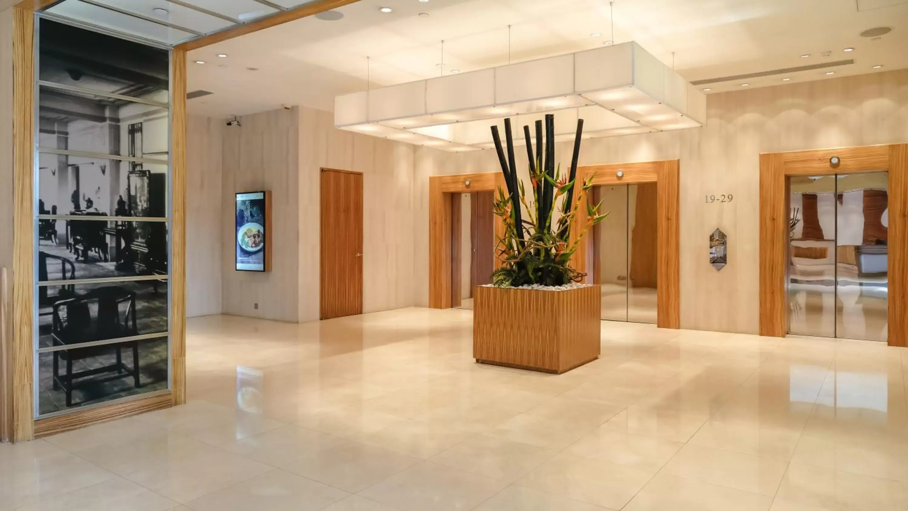 Lobby or reception, Lobby/Reception in Gloucester Luk Kwok Hong Kong