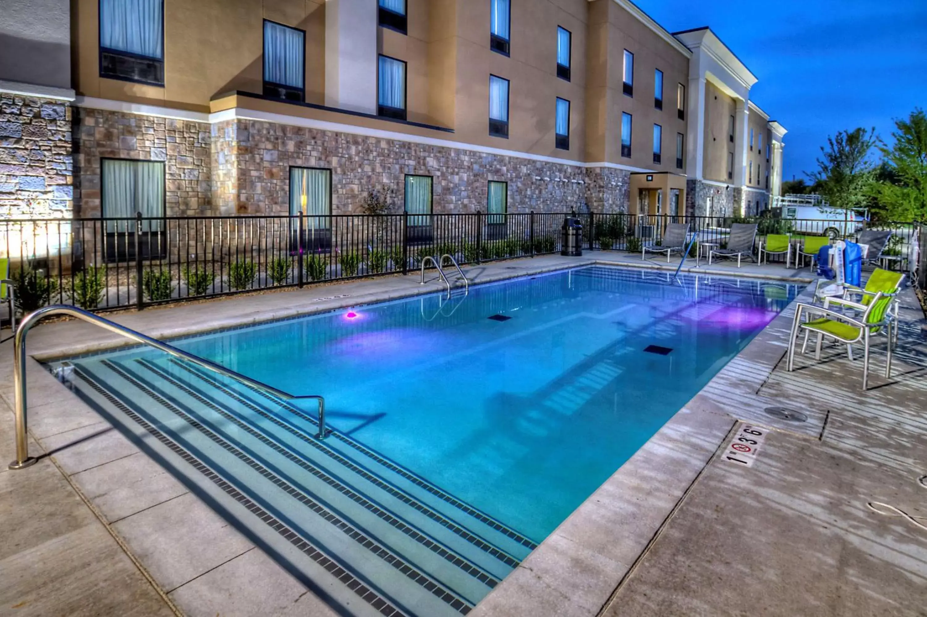 Pool view in Hampton Inn and Suites Ada Pool view in Hampton Inn and Suites Ada