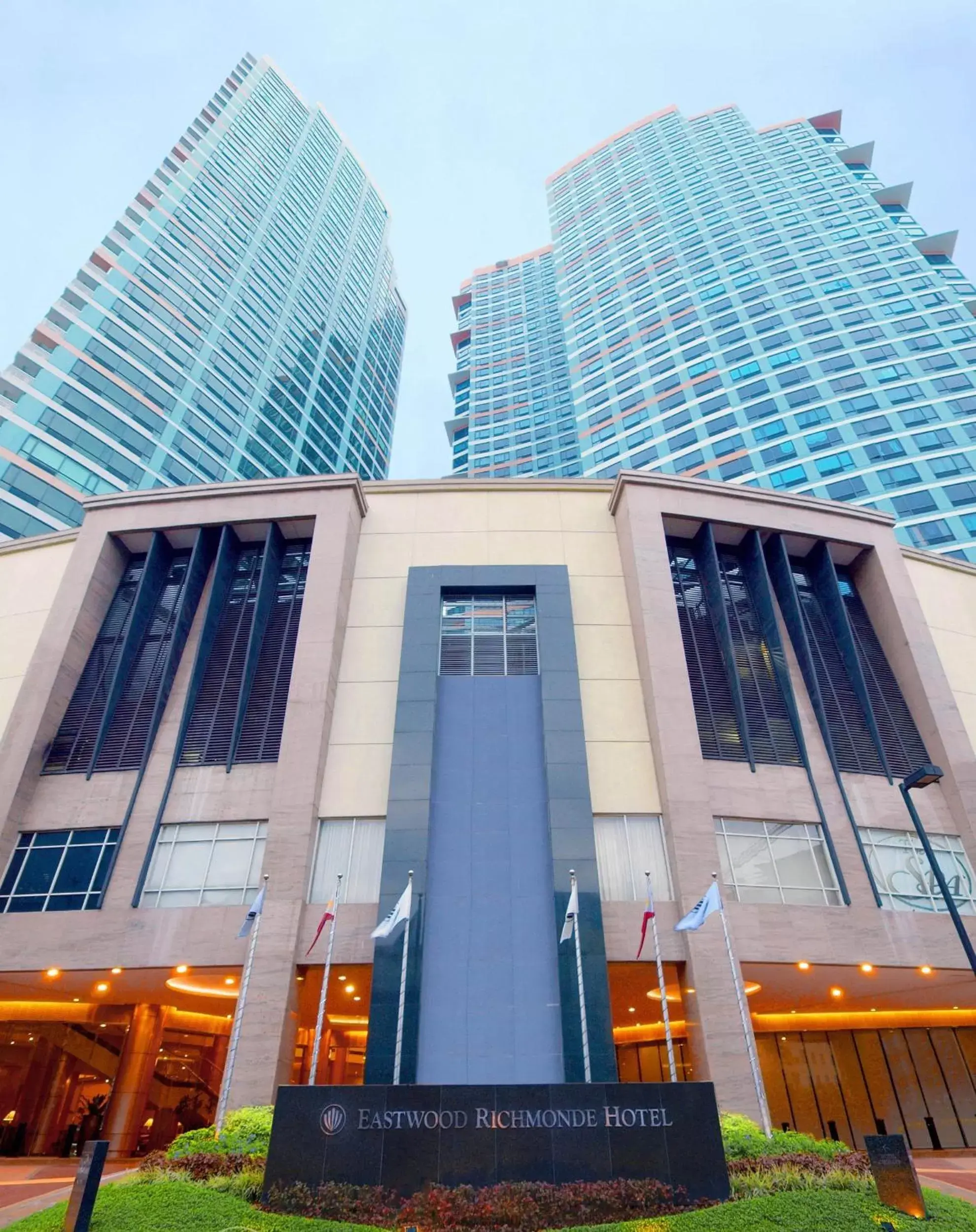 Property Building in Eastwood Richmonde Hotel