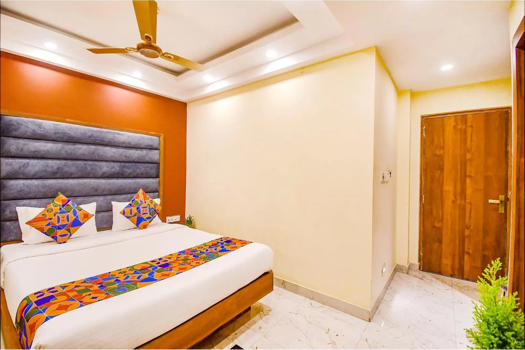 Superior Double Room in FabHotel Aqua Tulip - Nr Milan Mela Superior Double Room in FabHotel Aqua Tulip - Nr Milan Mela