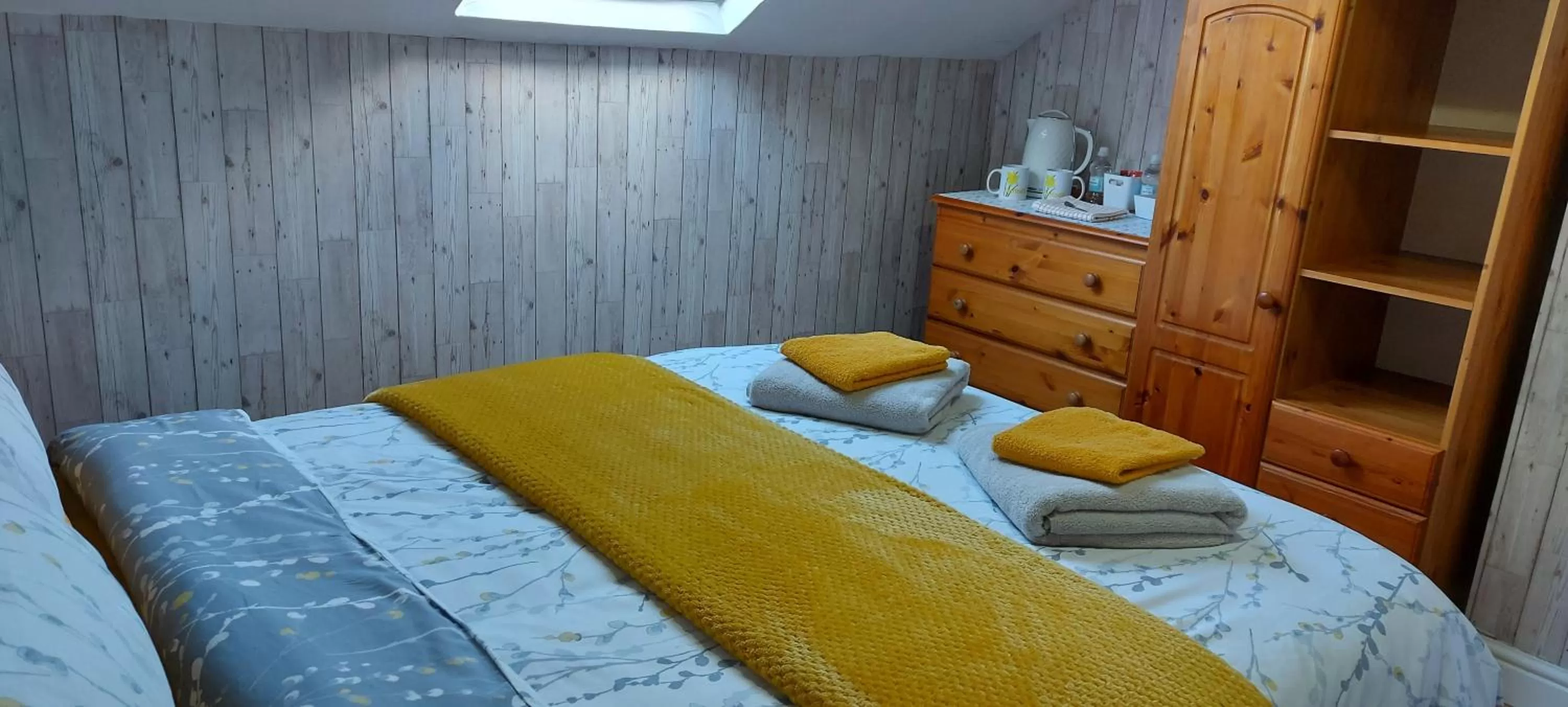 Bed in Daffodil Guest House