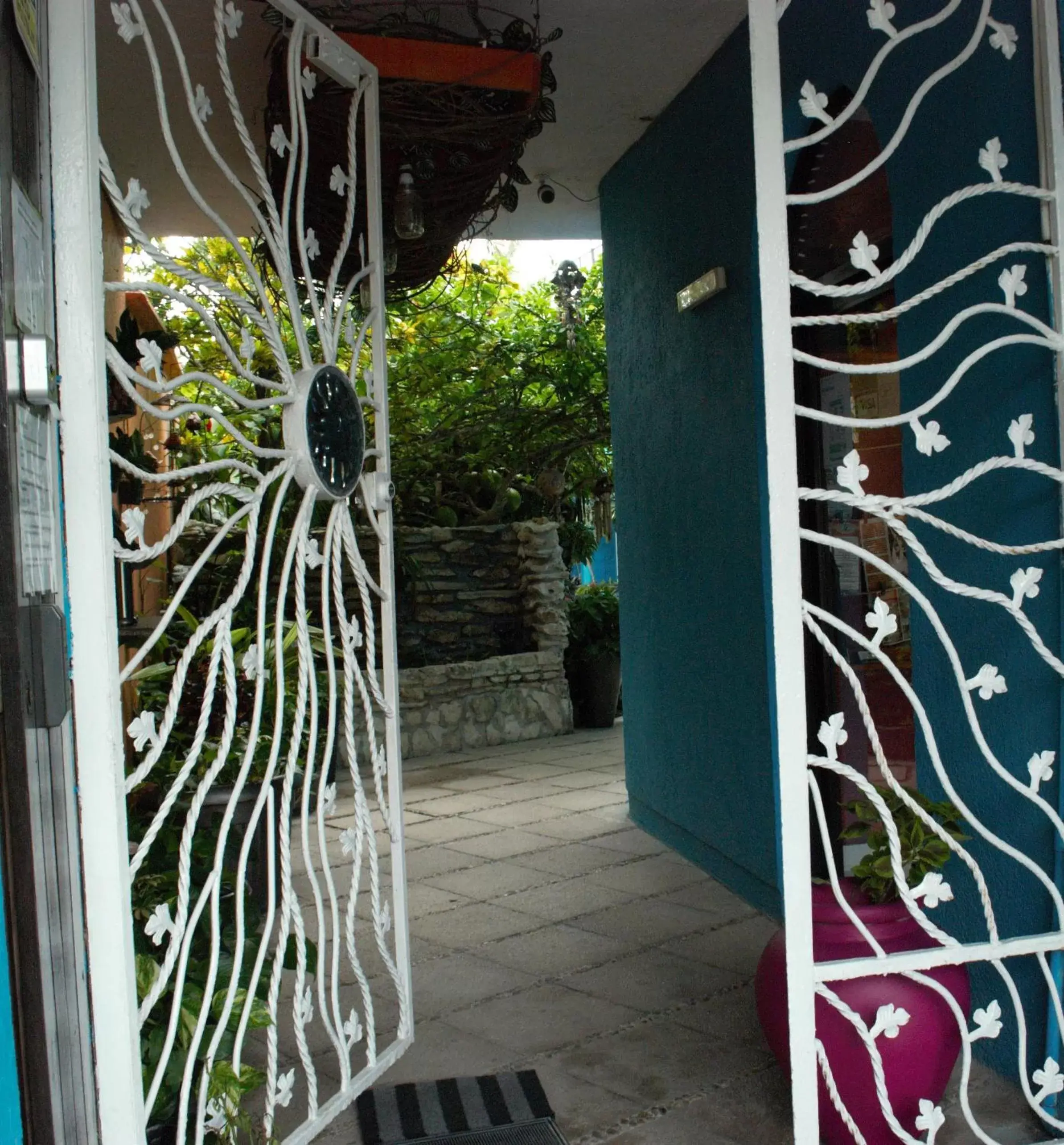 Facade/entrance in Hotel Villas Las Anclas