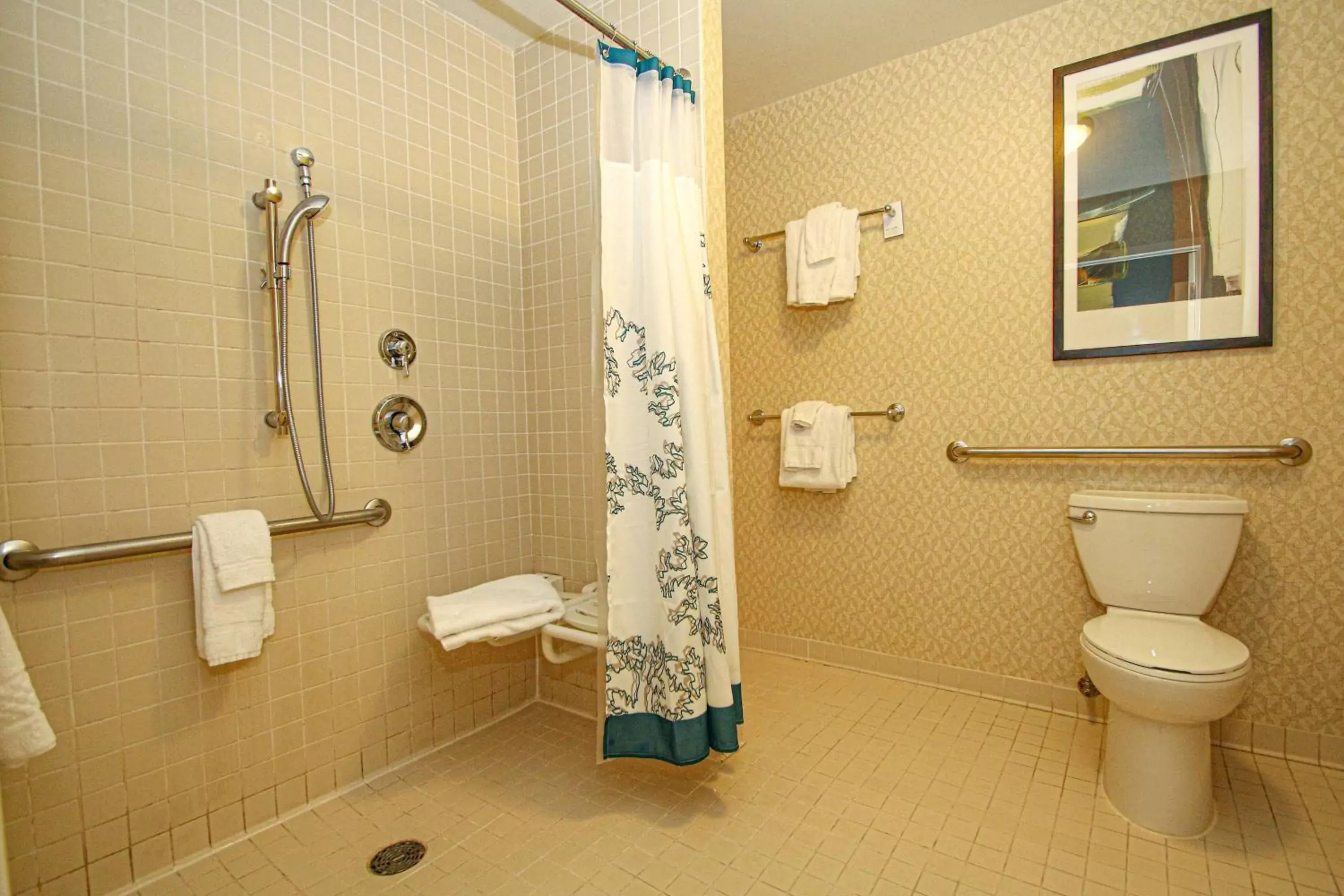 Bathroom in Residence Inn Newport News Airport