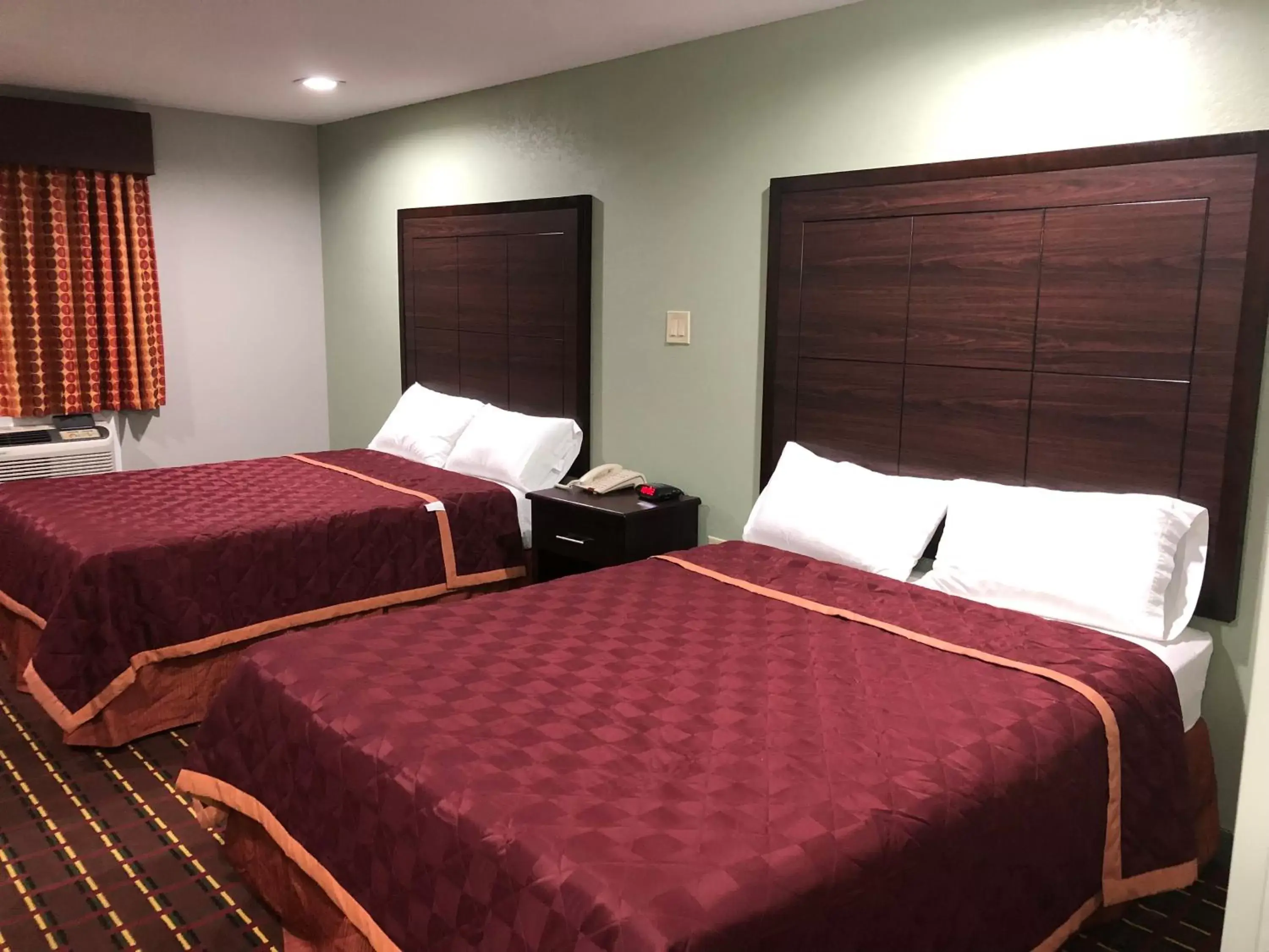 Standard Queen Room in Texas Inn and Suites Lufkin